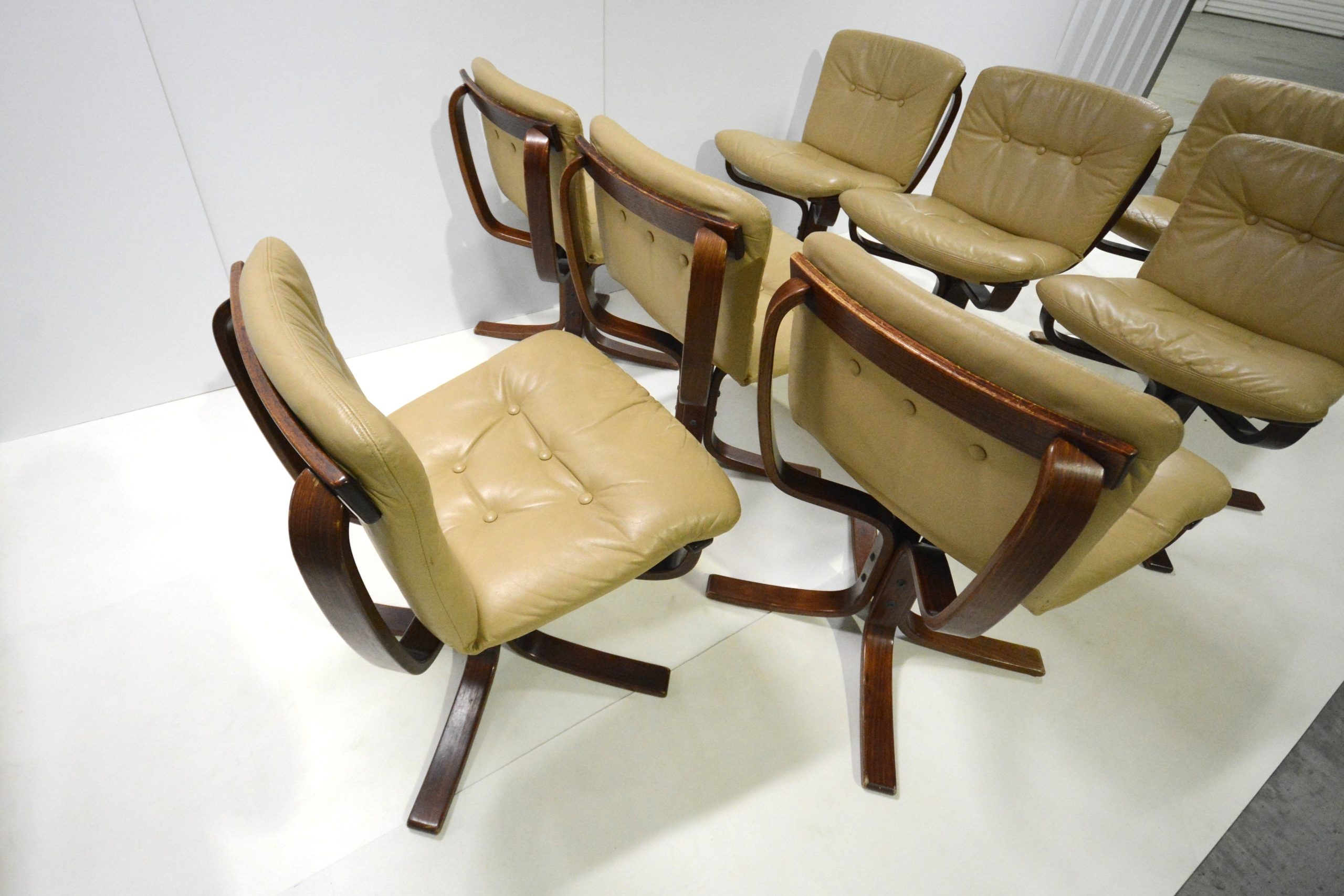 8-joe-rufenacht-dining-chairs-danish-tessa-era-australian-made (8)