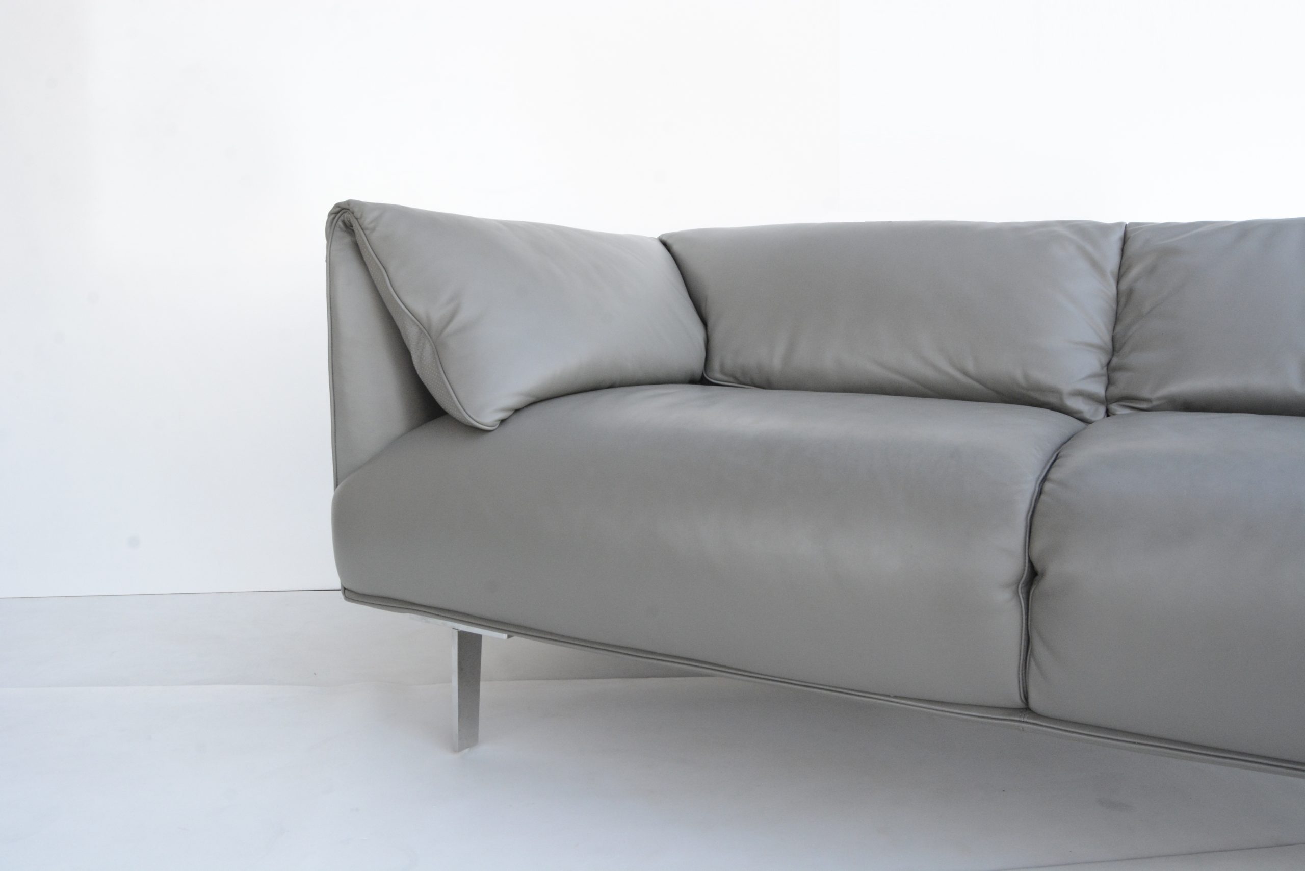 -INSTA-poltrono-frau-poltrona-italian-leather-sofa-designer-italy-b-b-italia-in-sydney (7)