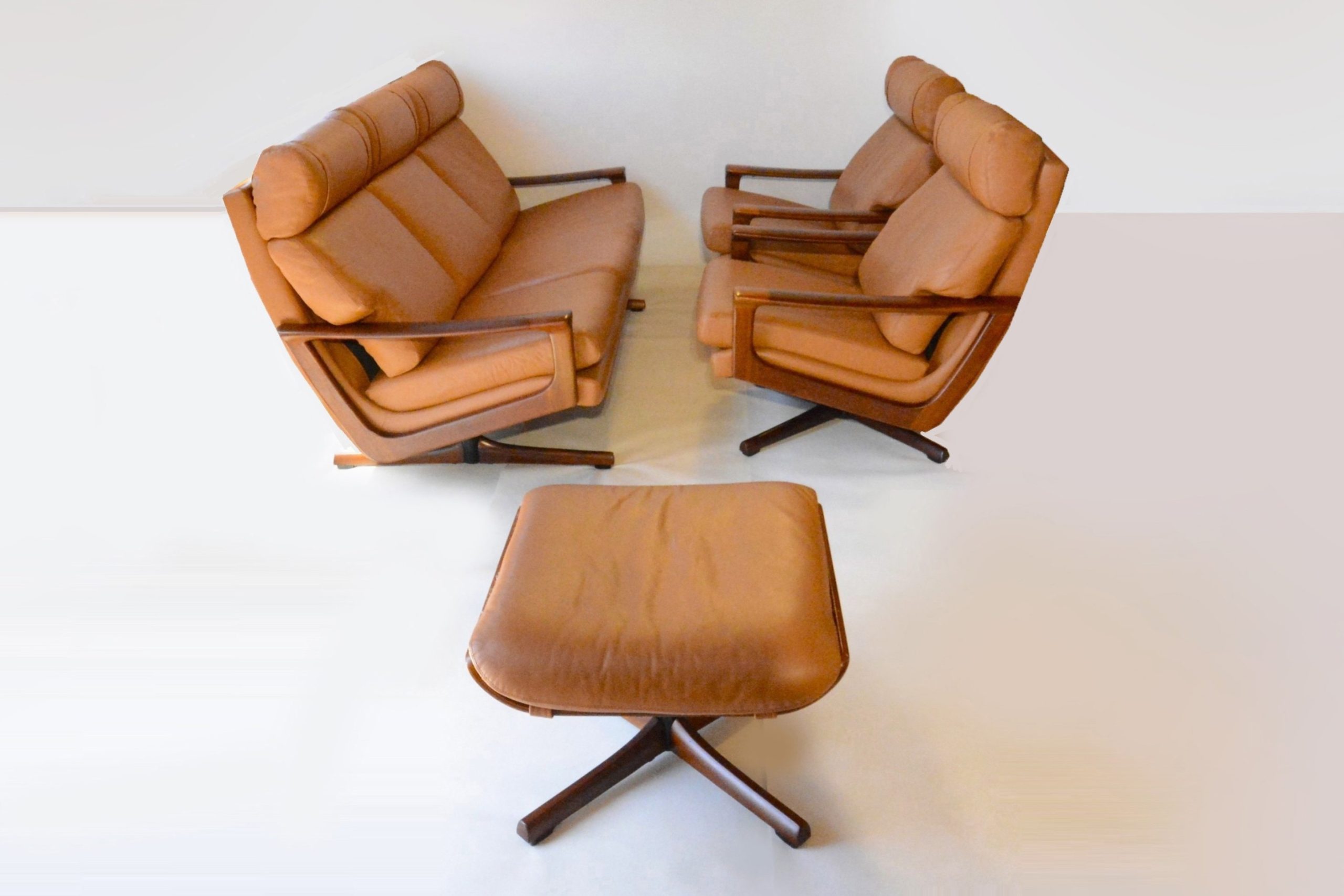 _a-vintage-tessa-t21-lounge-suite-swivel-chairs-leather-footstool-3-seater-sofa-parker-danish-era-australian-made (1)