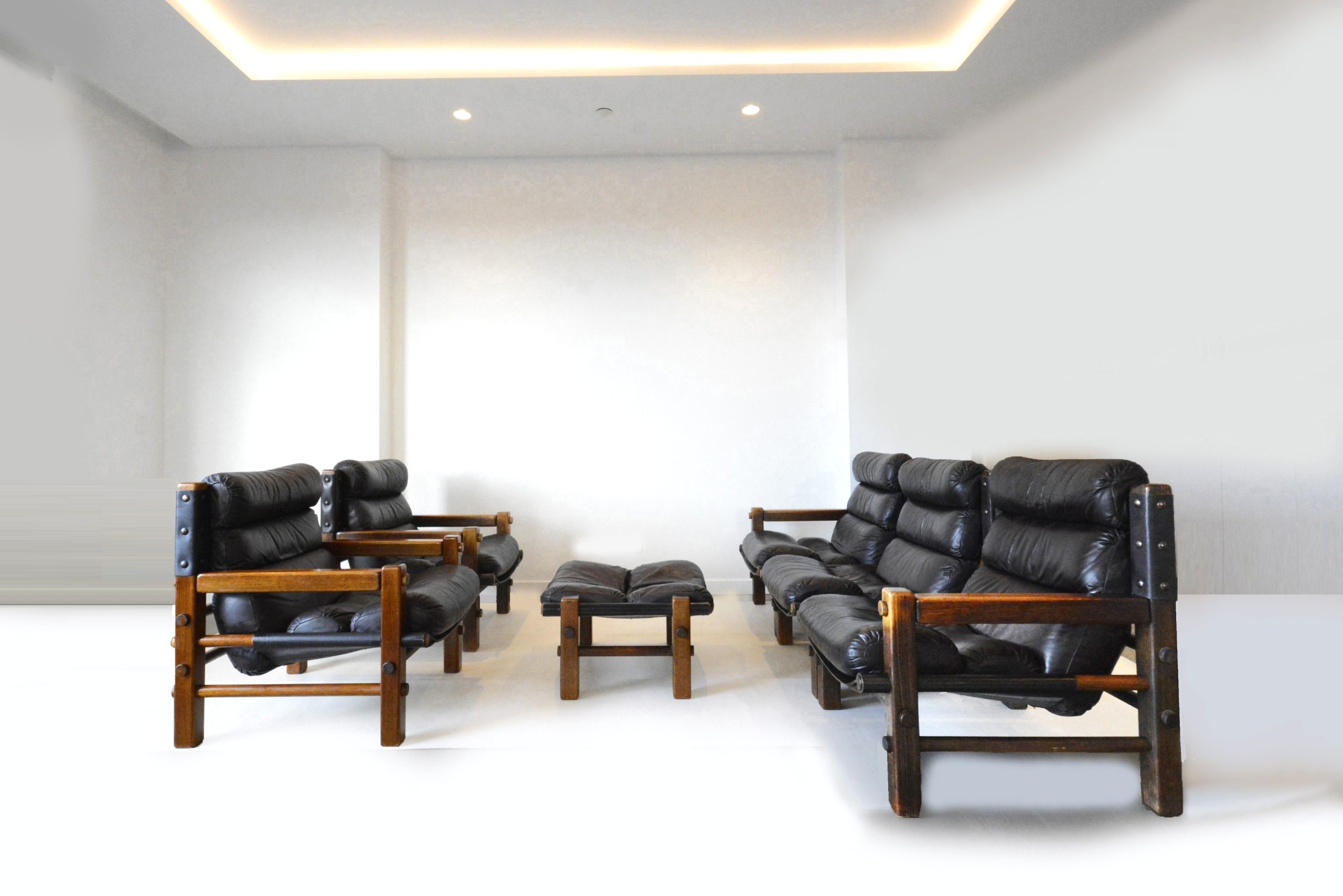 _archibald-nore-norman-vintage-leather-lounge-suite-sofa-chairs-tessa-era (6)