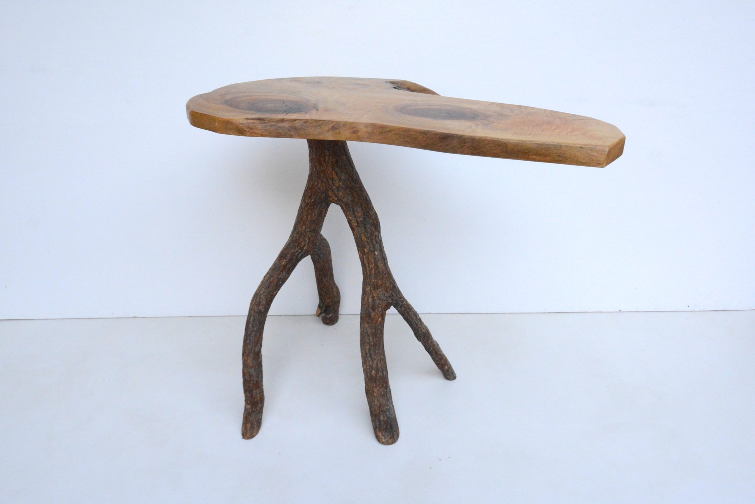 camphor-laurel-hall-table-computer-desk-designer-timber-furniture (3)