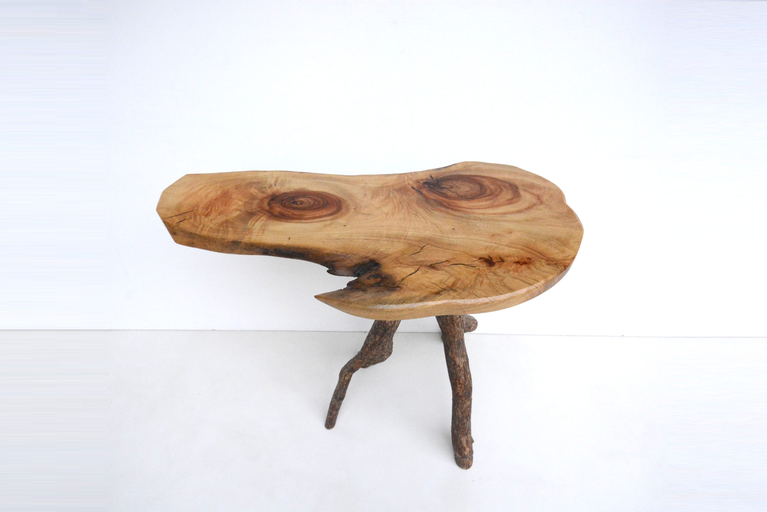 camphor-laurel-hall-table-computer-desk-designer-timber-furniture (7)