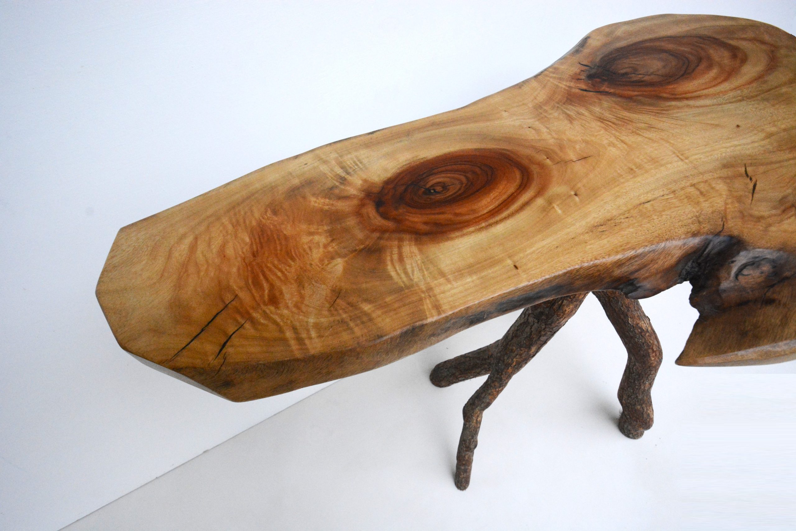 camphor-laurel-hall-table-computer-desk-designer-timber-furniture (8)