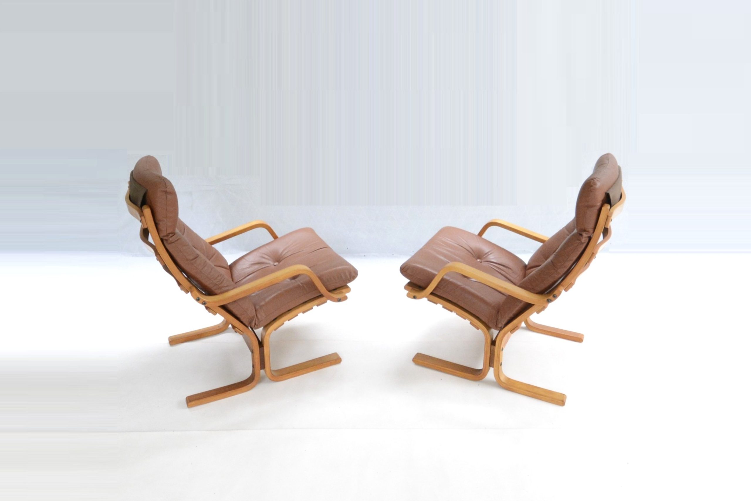 danish-deluxe-pair-easy-chairs-westnofa-tessa-era-vintage-lounge-armchairs (2)