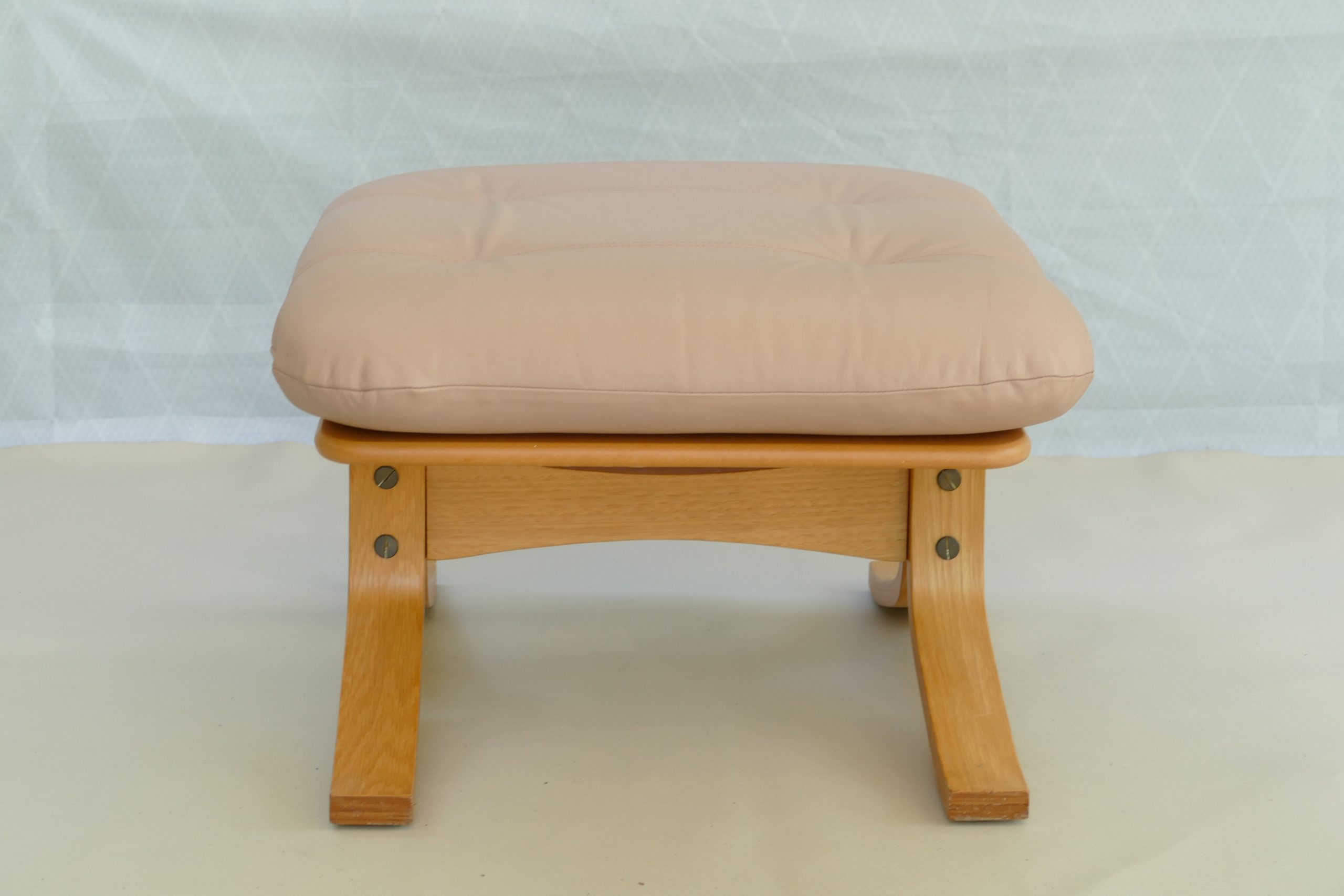 danish-deluxe-vintage-leather-lounge-chair-footstool-retro-westnofa-era (5)