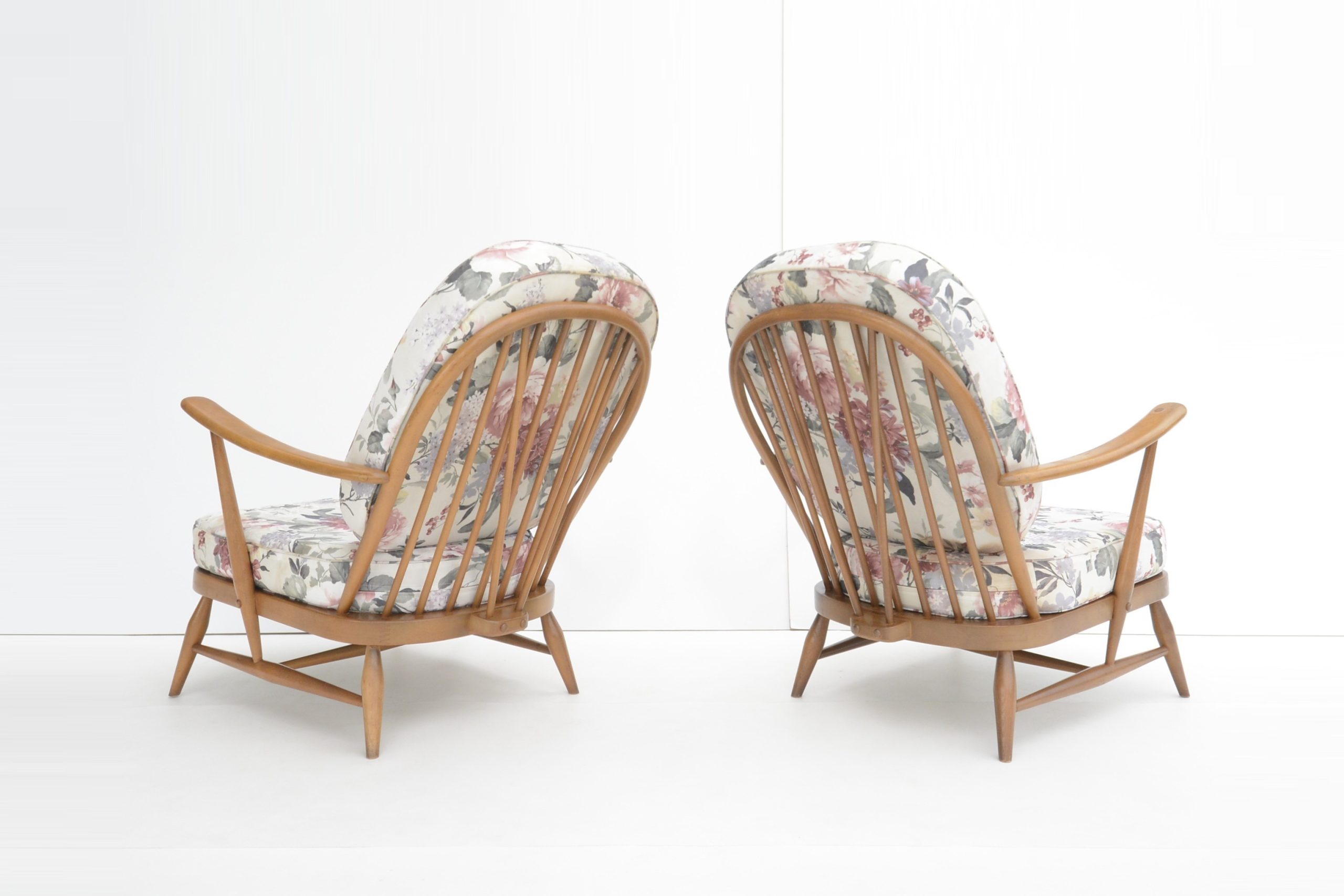 ercol-windsor-lounge-suite-vintage-retro-lounge-chairs-sofa-danish-parker-era (15)