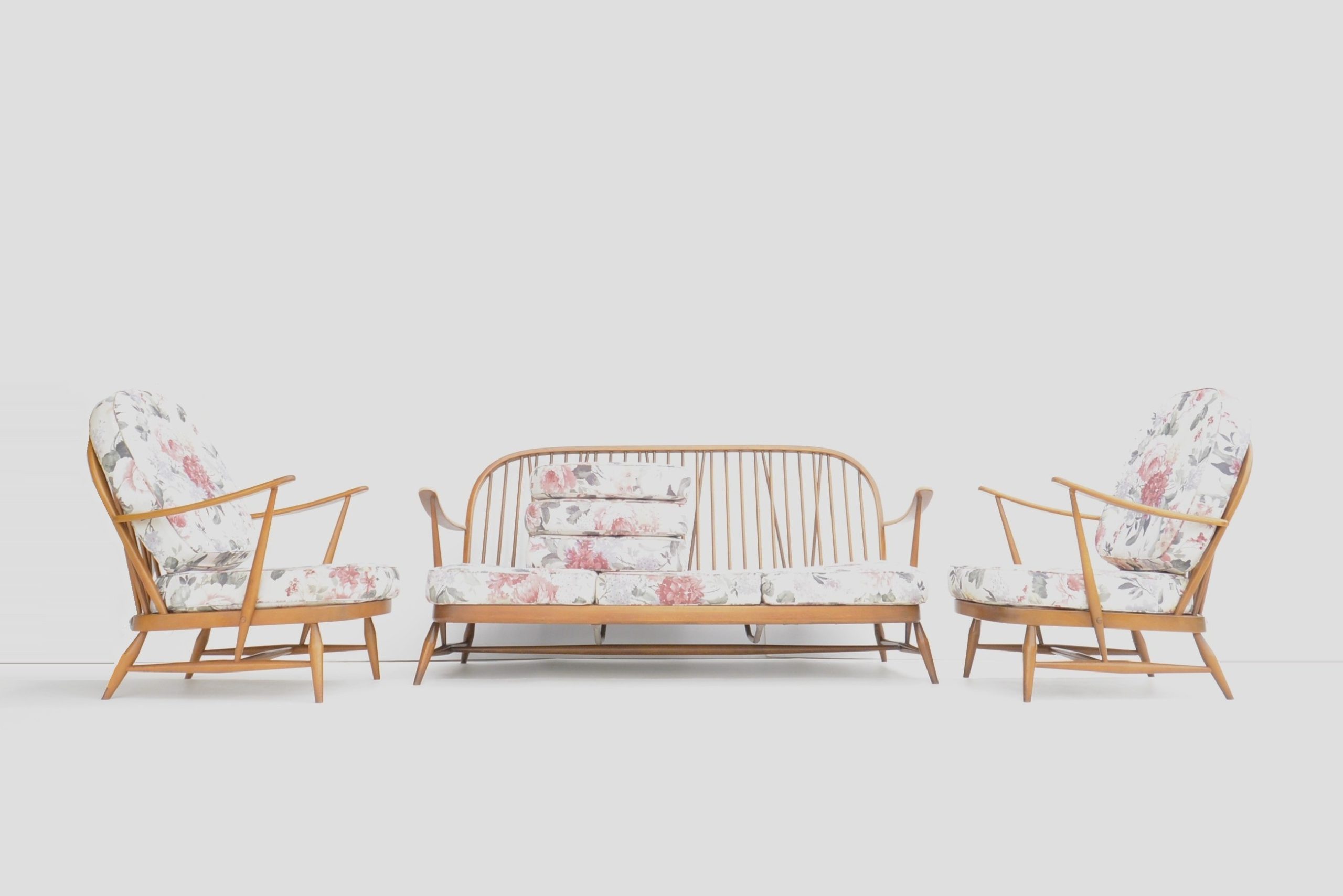 ercol-windsor-lounge-suite-vintage-retro-lounge-chairs-sofa-danish-parker-era (4)