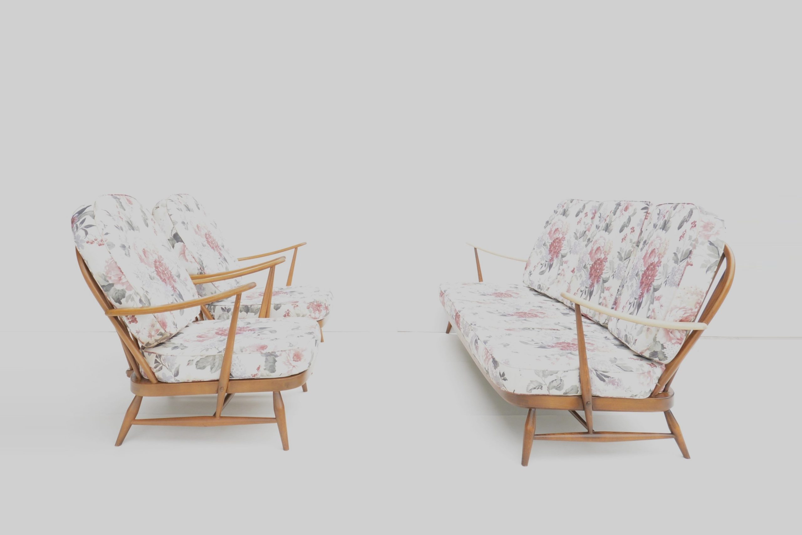 ercol-windsor-lounge-suite-vintage-retro-lounge-chairs-sofa-danish-parker-era (5)