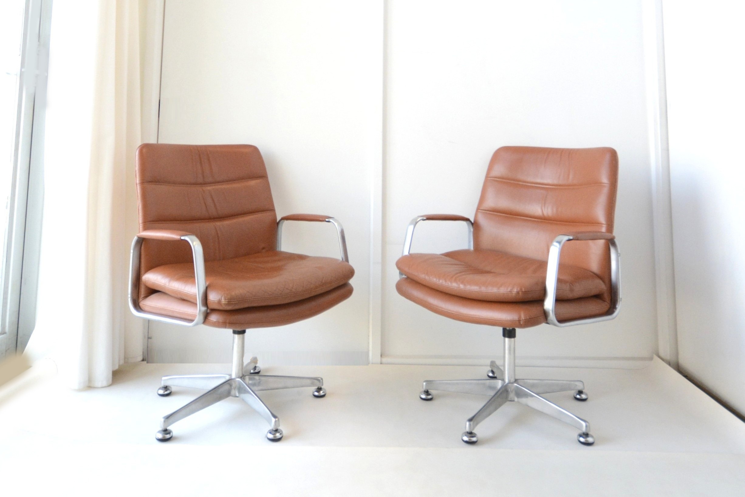 framac-designer-vintage-office-swivel-chair-eames-aluminium-group (1)