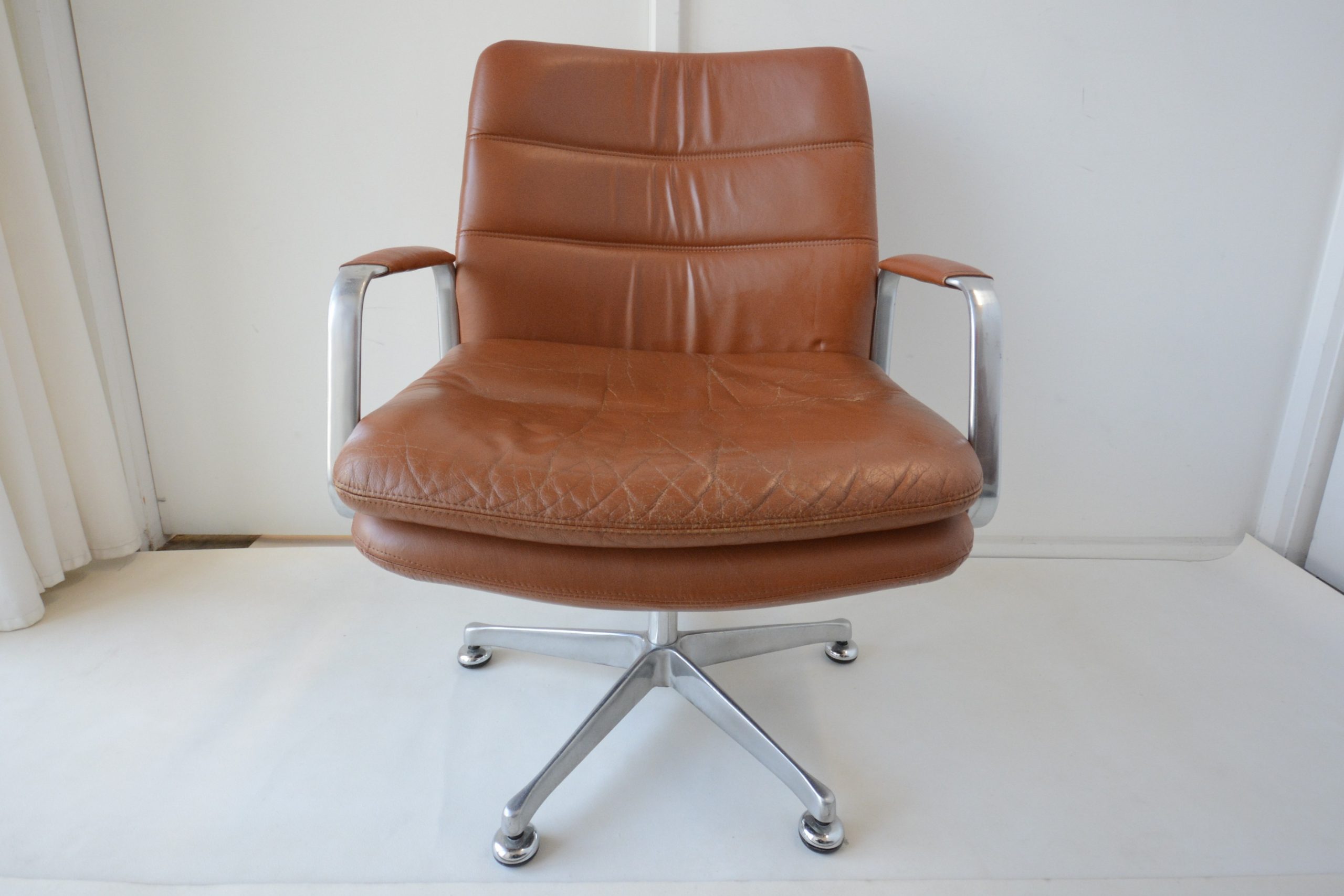 framac-designer-vintage-office-swivel-chair-eames-aluminium-group (13)