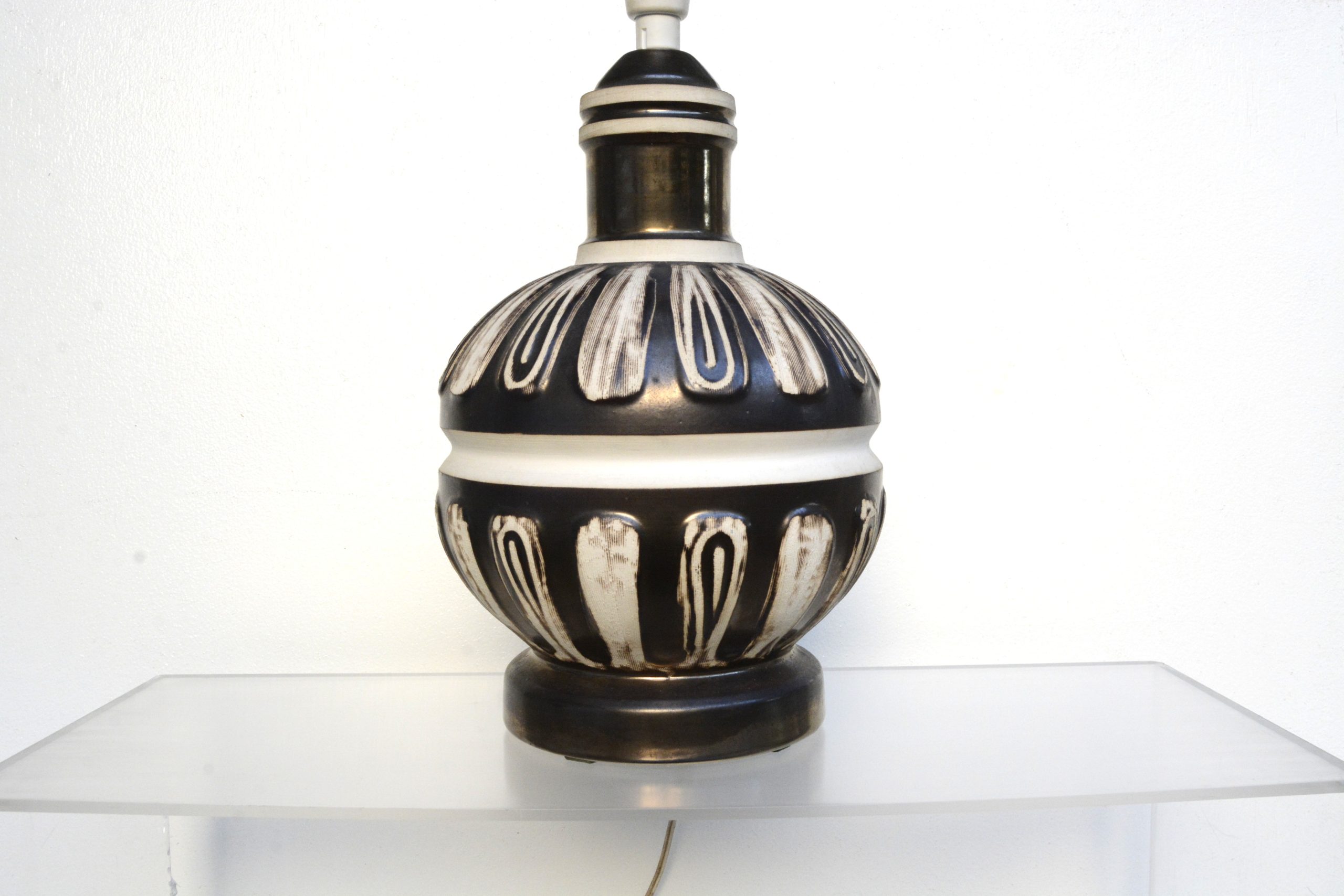 large-ellis-lamp-base-pottery-ceramic-australian-bronze-white-bitossi-era (4)