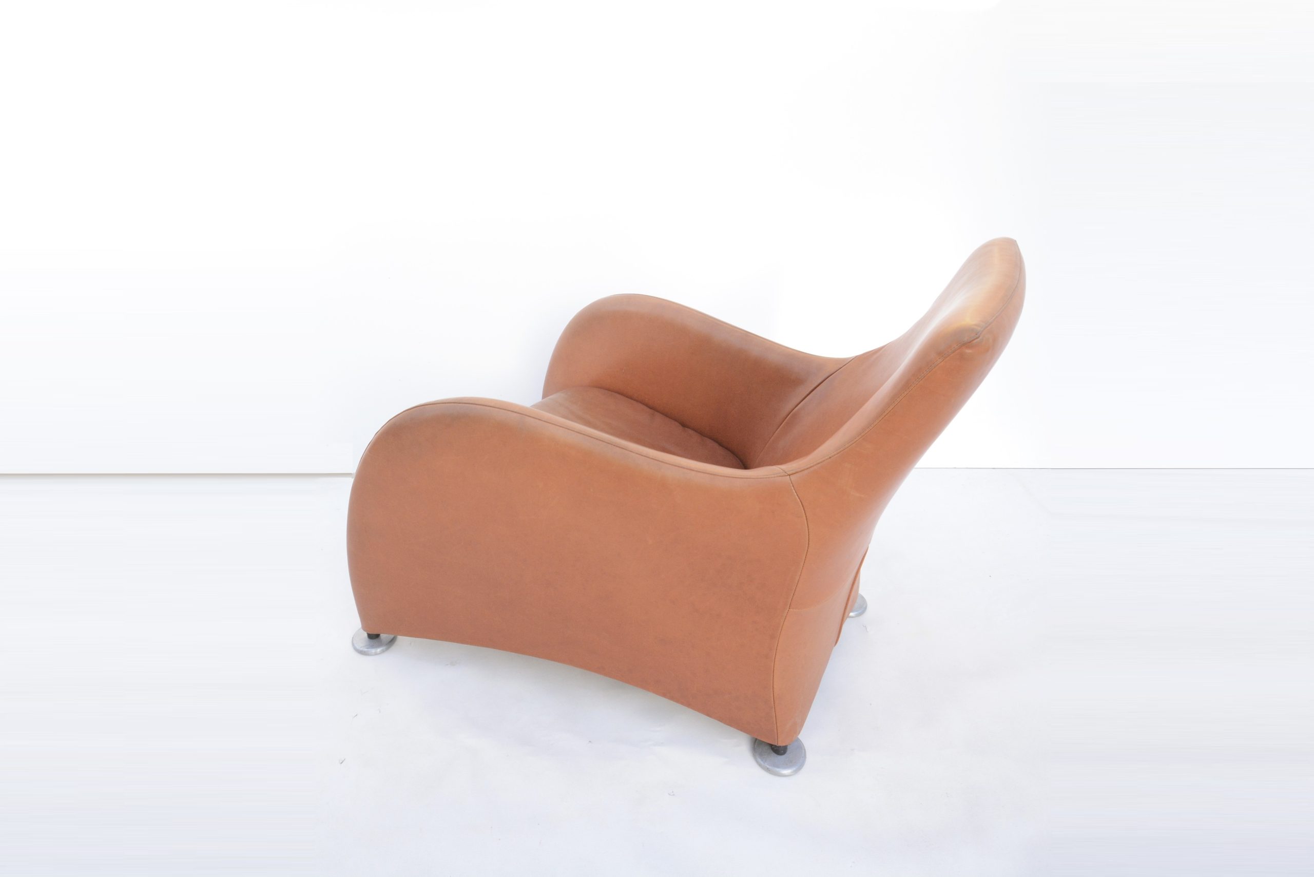 montis-holland-gerard-van-den-Berg-1980s-cognac-leather-designer-b-b-italia-era (3)