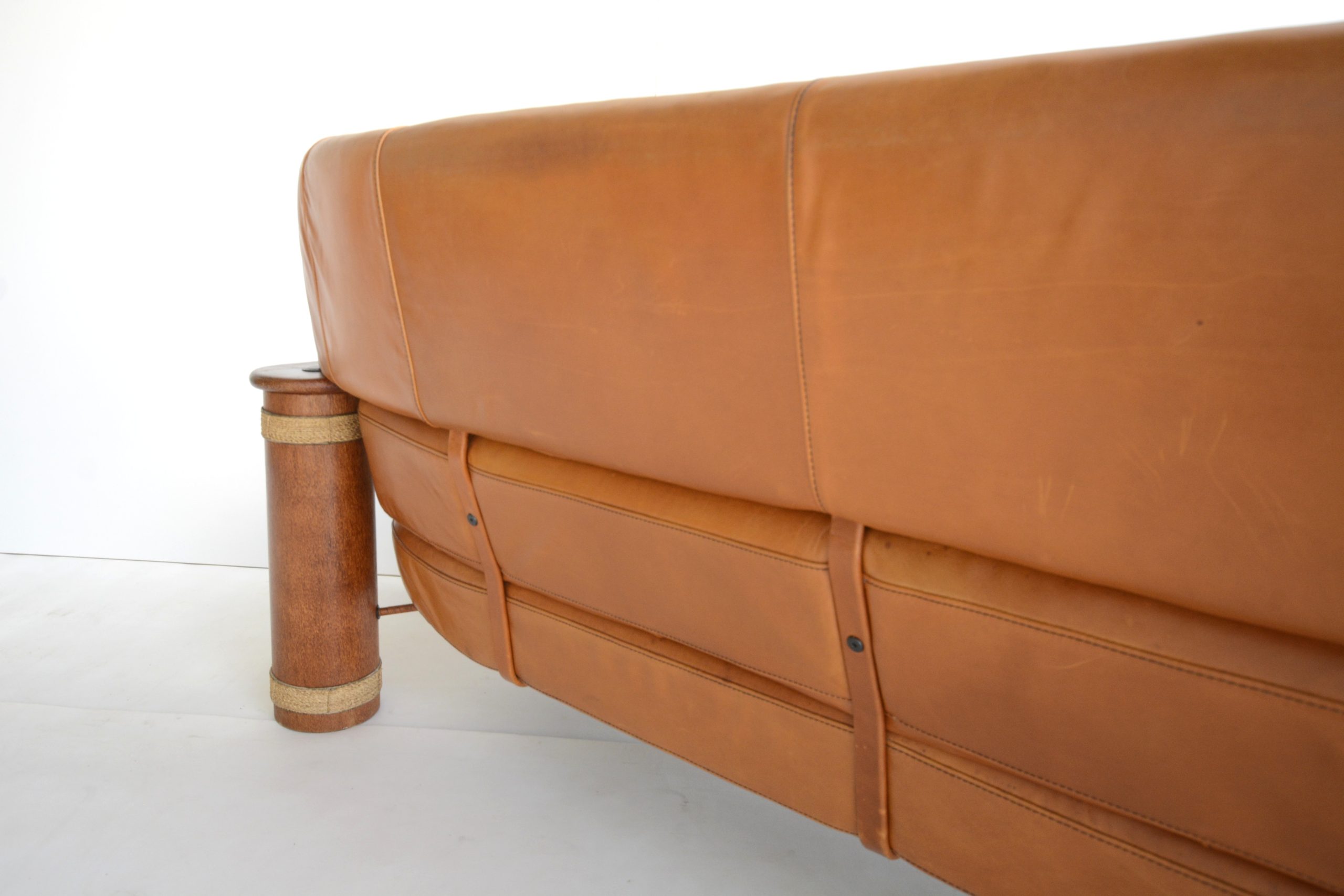 pacific-green-messina-lounge-suite-vintage-leather-designer-b-b-italia (17)
