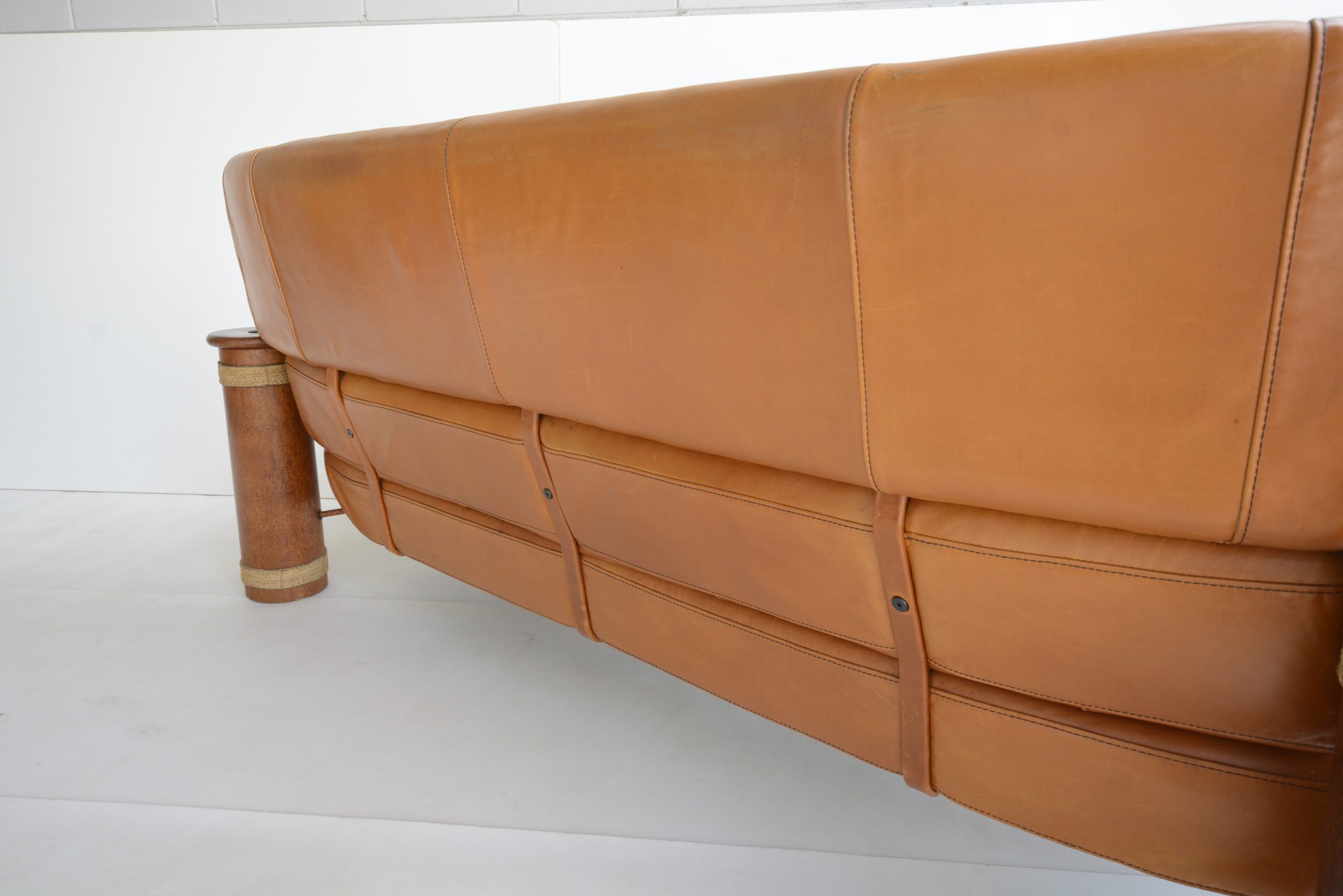 pacific-green-messina-lounge-suite-vintage-leather-designer-b-b-italia (18)