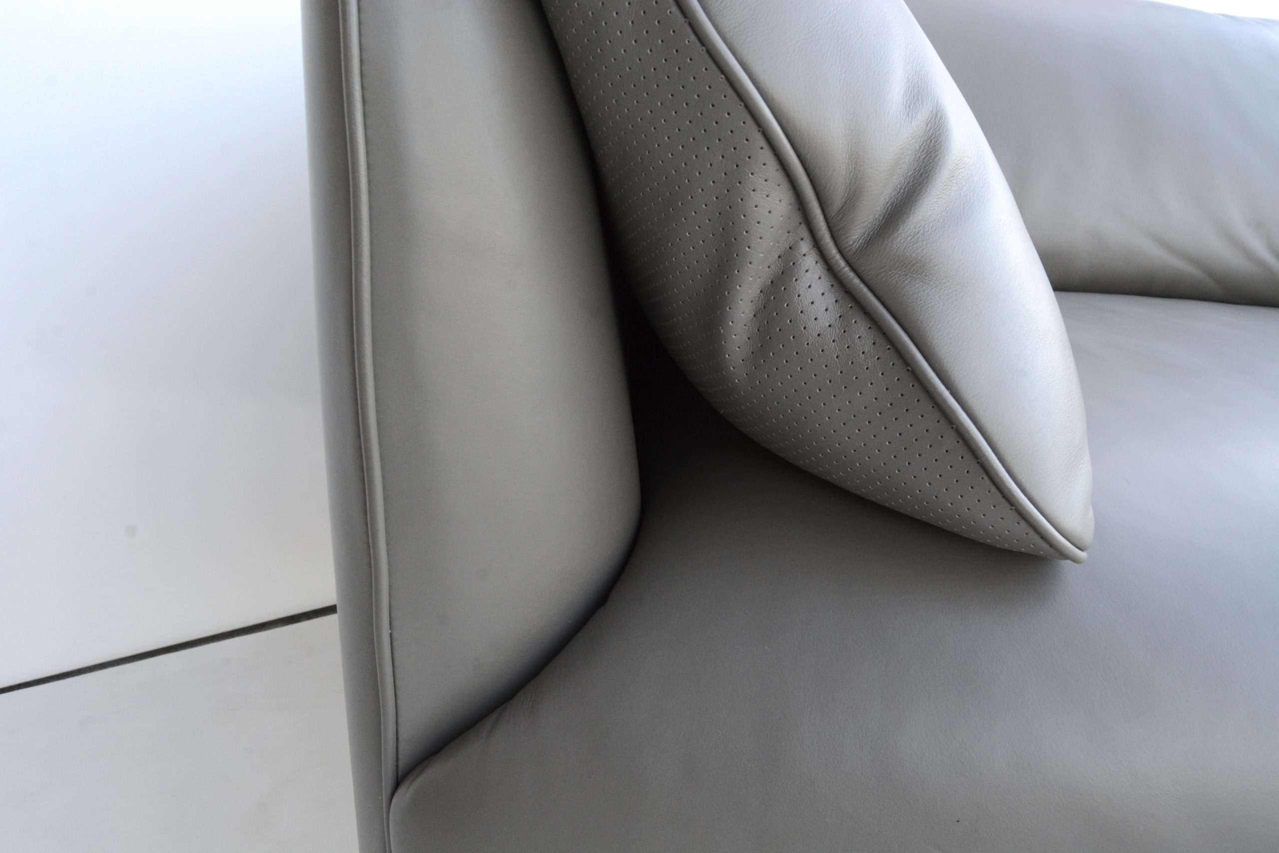 poltrono-frau-poltrona-italian-leather-sofa-designer-italy-b-b-italia-in-sydney (9)