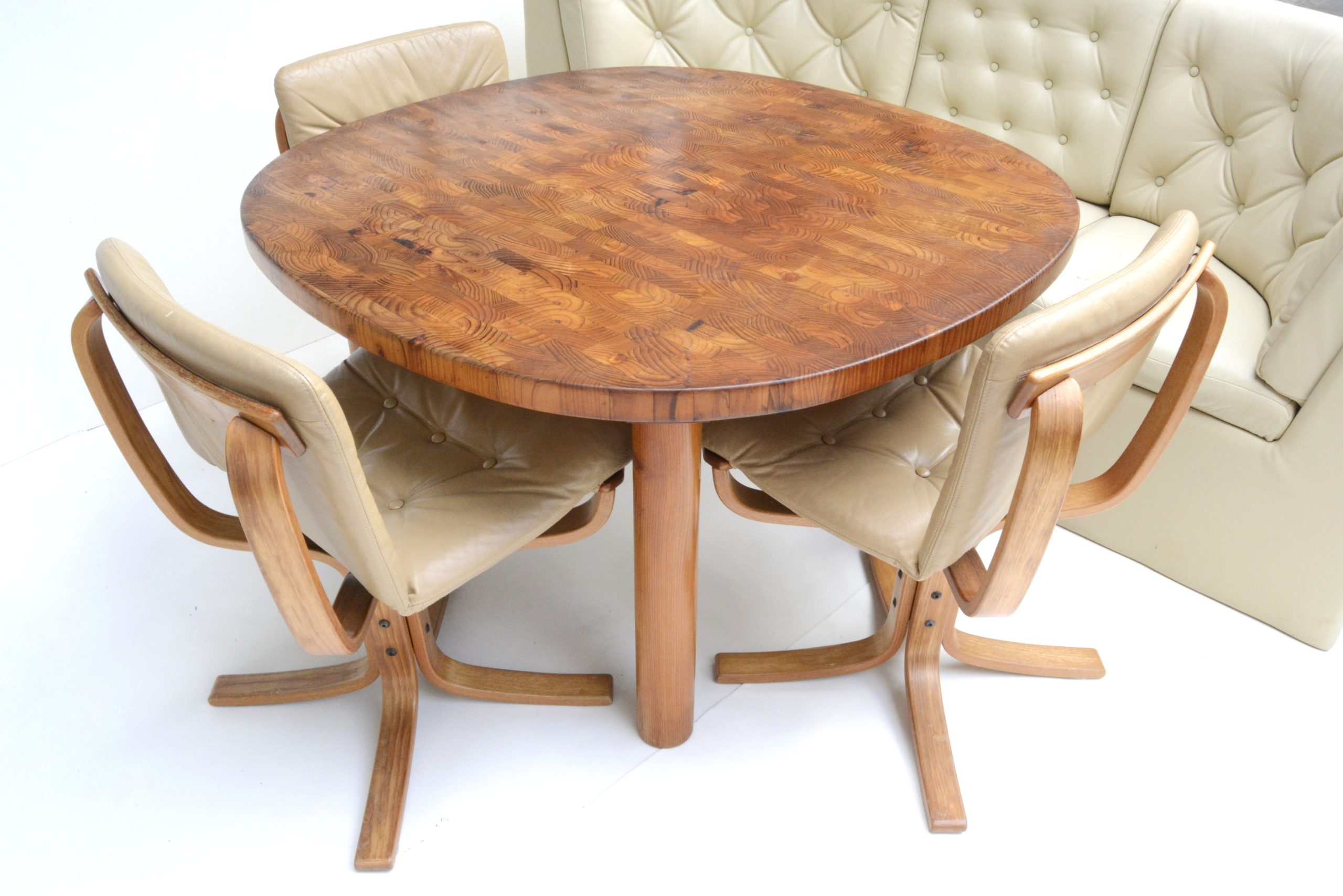 robert-dunlop-dining-suite-leather-australian-designer-chairs-table-furniture (6)