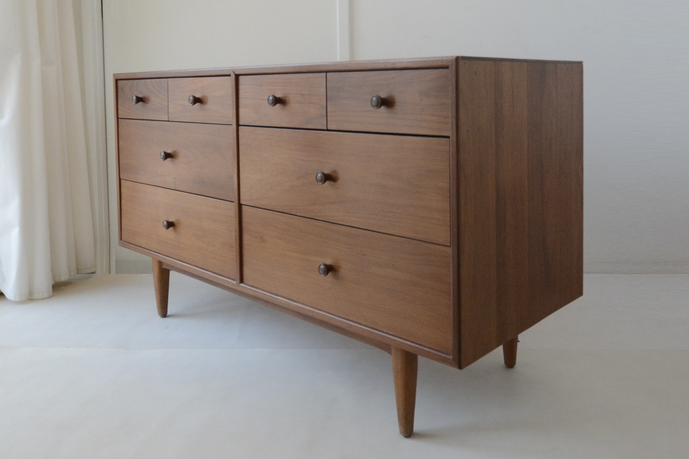tasmanian-myrtle-lowboy-chest-drawers-1950's-myer-heritage-era (1 (10)
