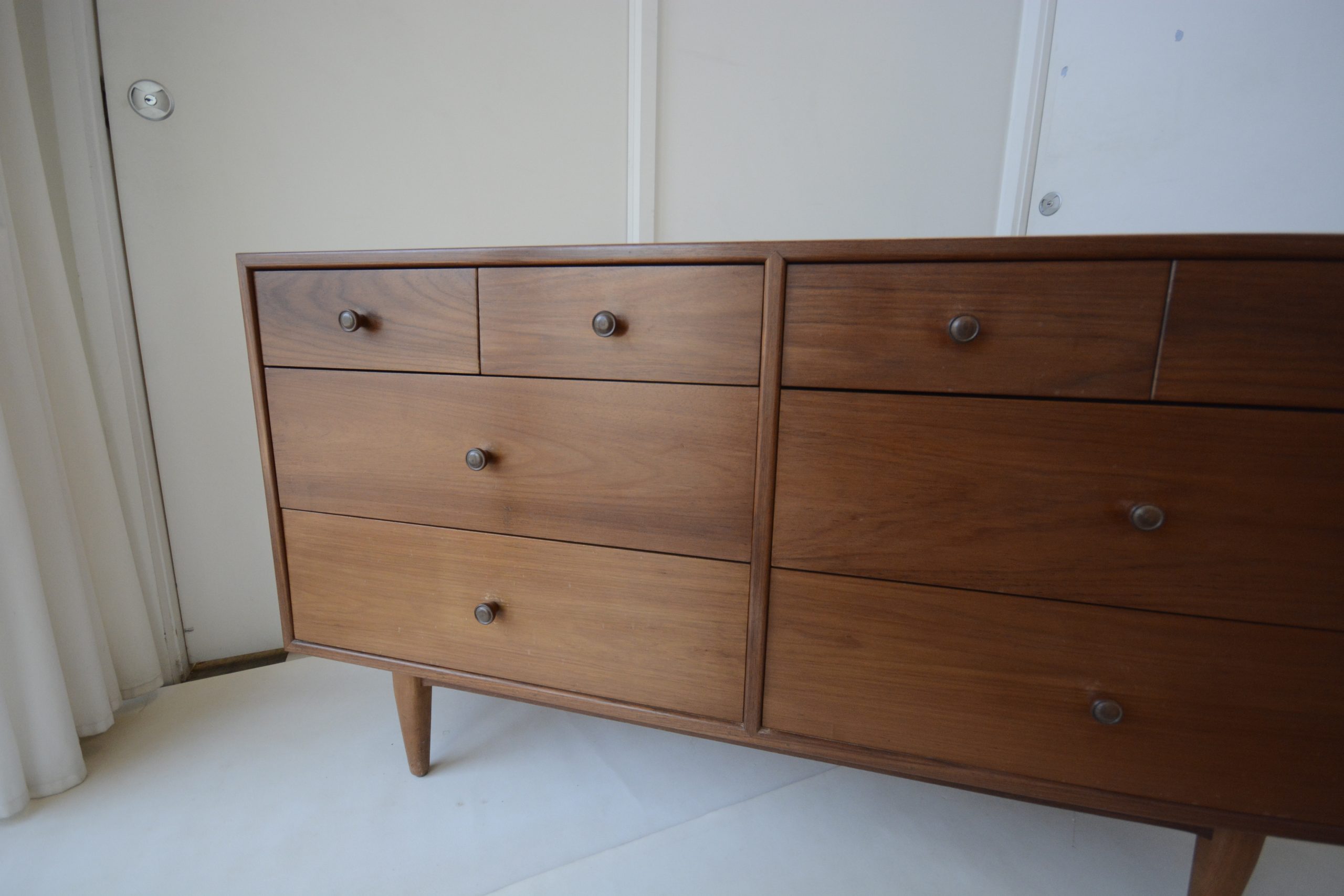 tasmanian-myrtle-lowboy-chest-drawers-1950's-myer-heritage-era (1 (14)