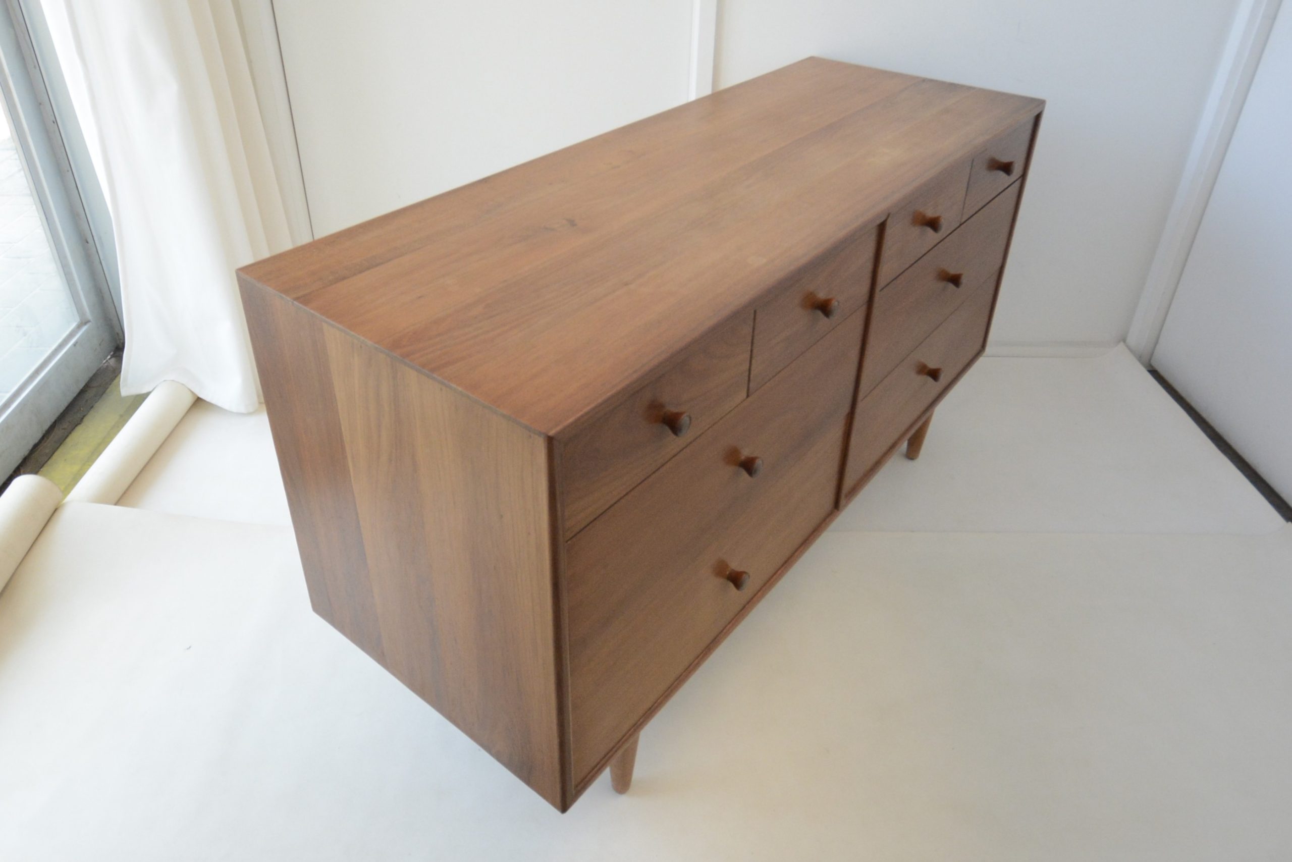tasmanian-myrtle-lowboy-chest-drawers-1950's-myer-heritage-era (1 (15)