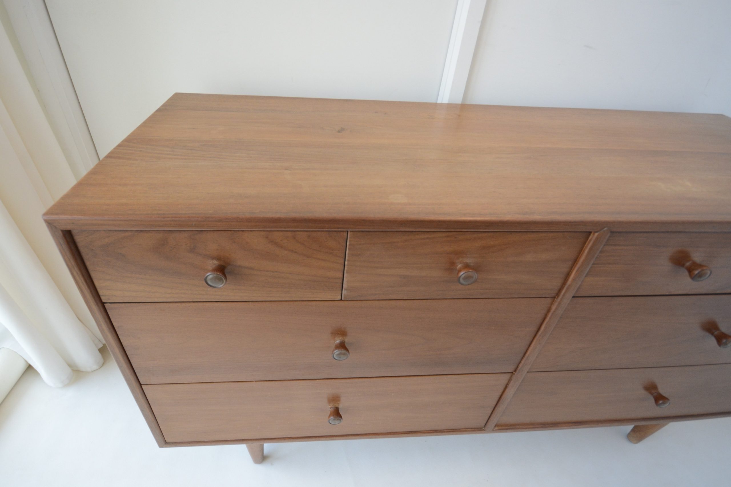 tasmanian-myrtle-lowboy-chest-drawers-1950's-myer-heritage-era (1 (4)