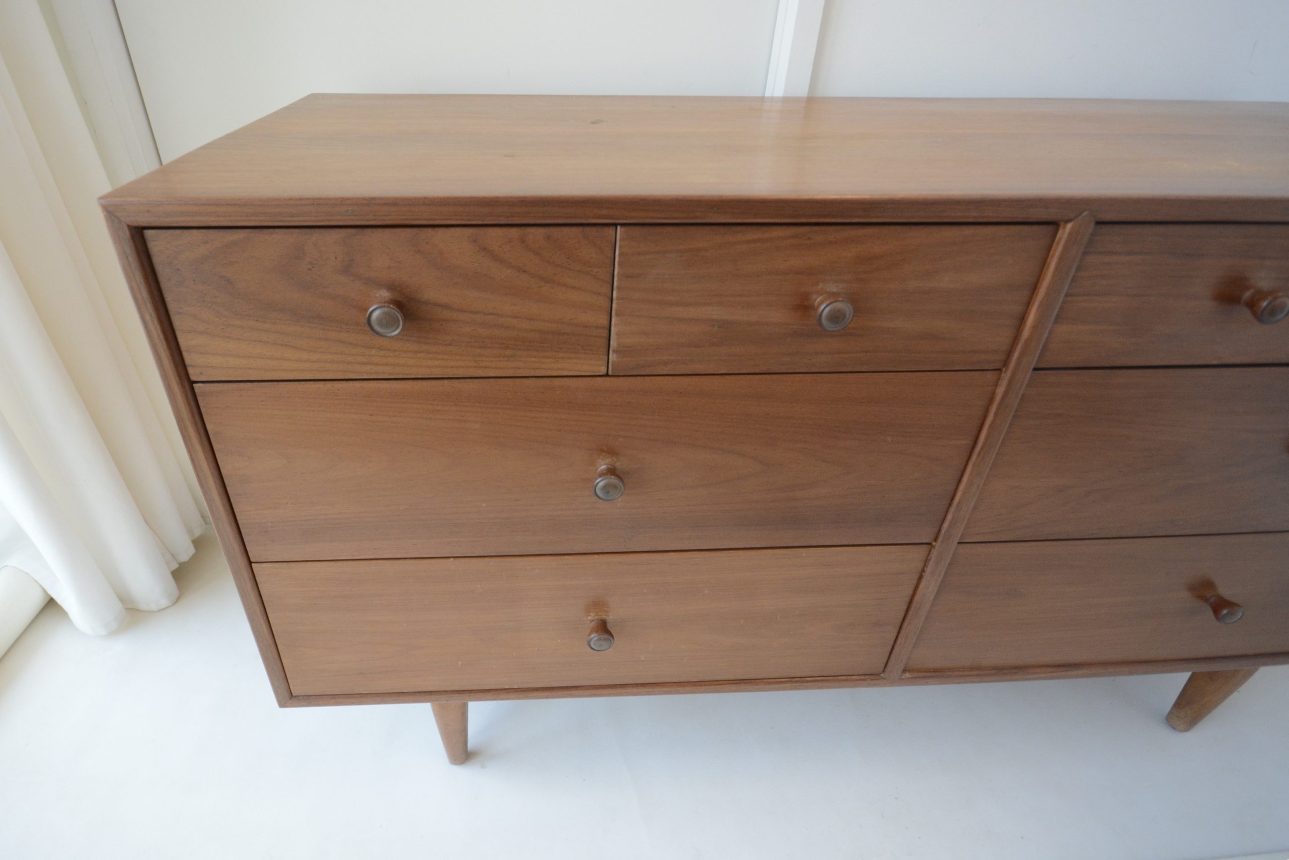 tasmanian-myrtle-lowboy-chest-drawers-1950's-myer-heritage-era (1 (5)