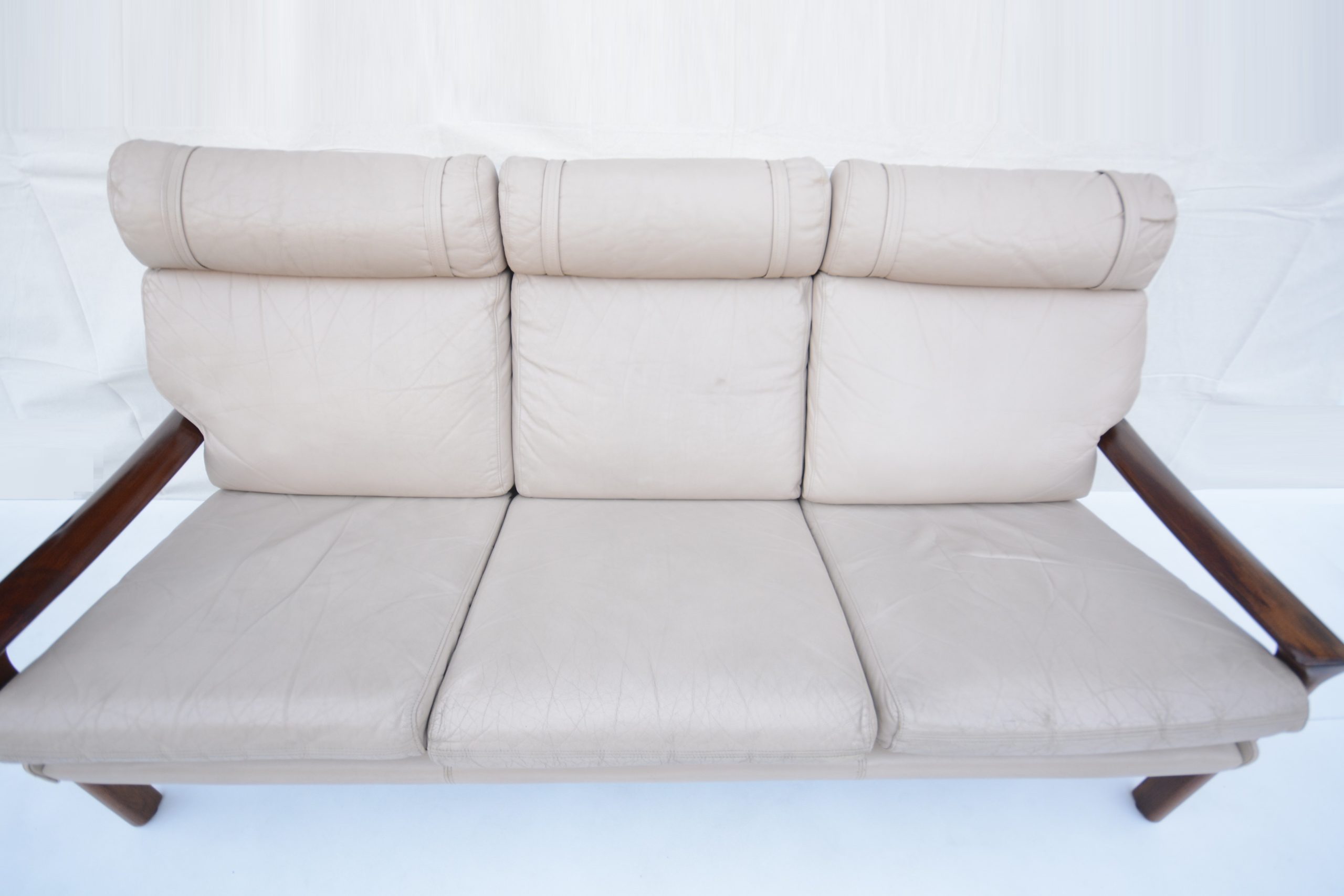 tessa-21-t21-lounge-suite-sofa-swivel-chairs-leather-vintage-danish-era (10)