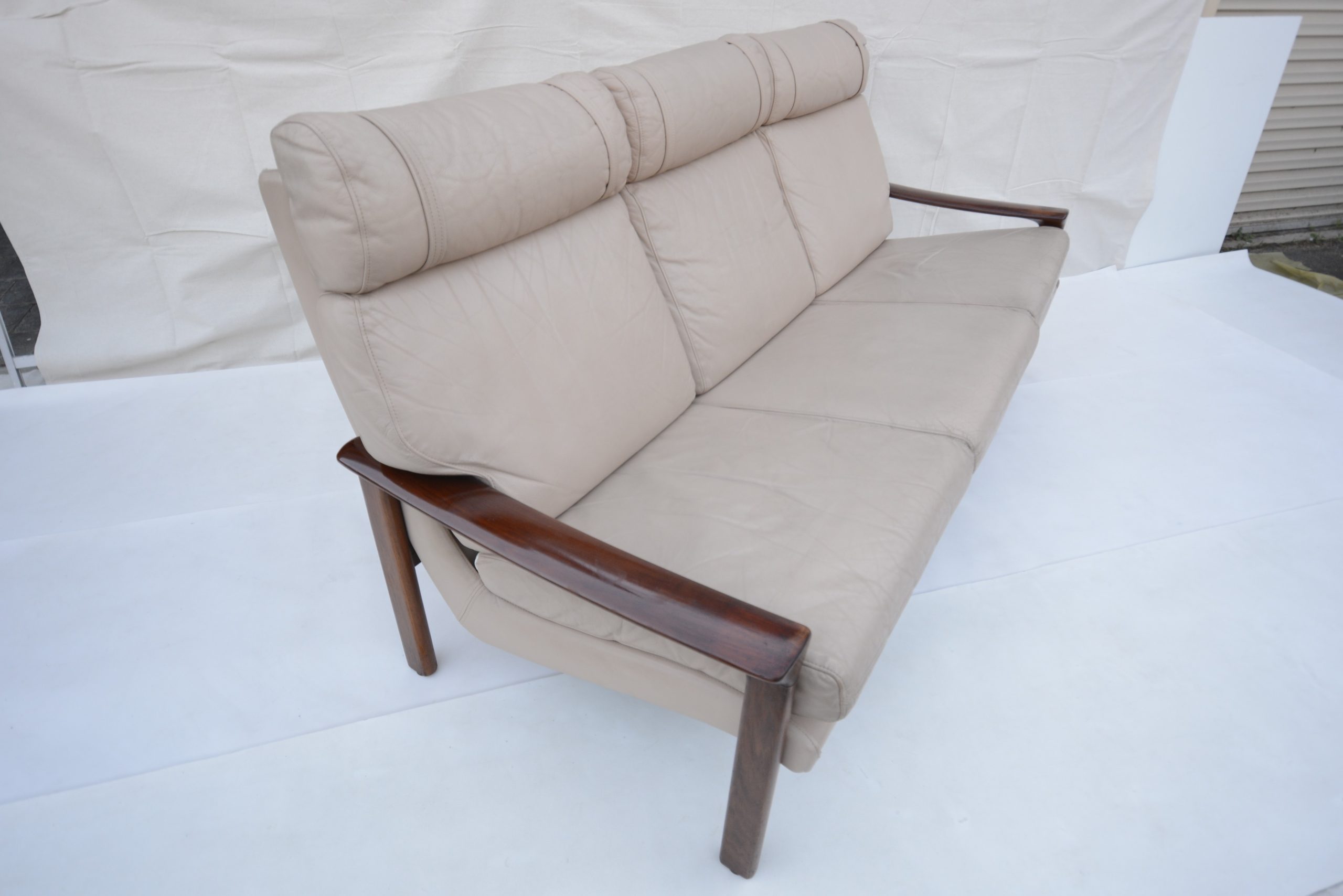 tessa-21-t21-lounge-suite-sofa-swivel-chairs-leather-vintage-danish-era (18)