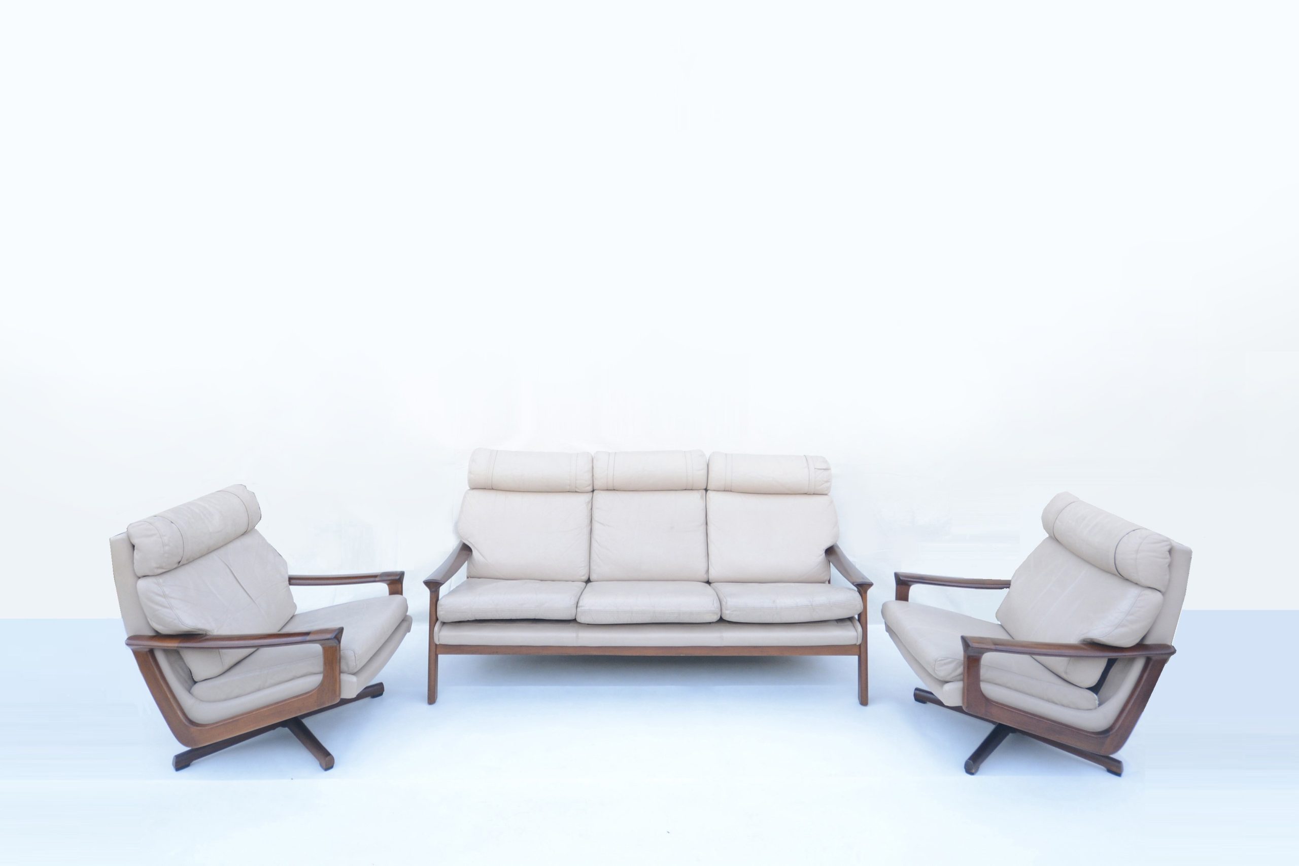tessa-21-t21-lounge-suite-sofa-swivel-chairs-leather-vintage-danish-era (6)
