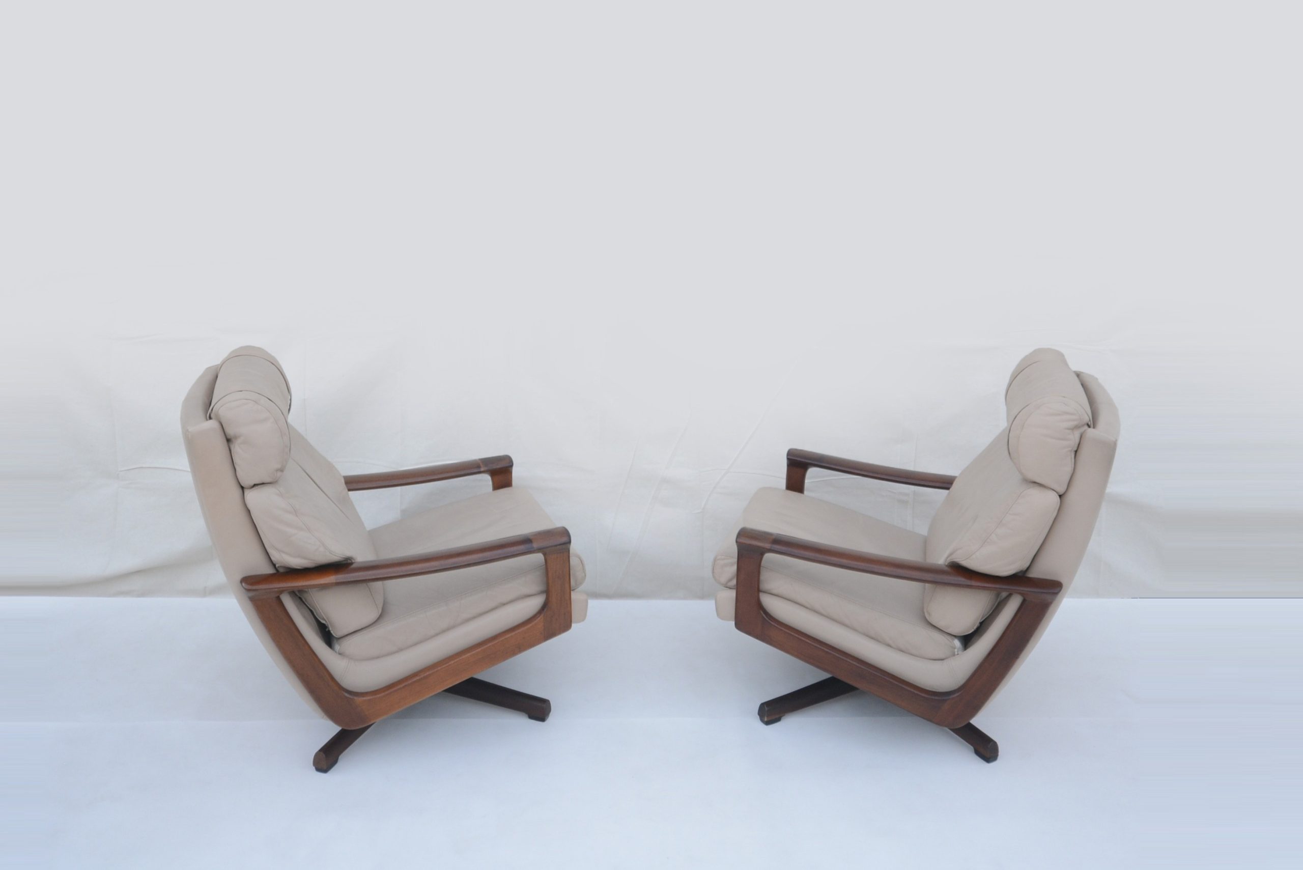 tessa-21-t21-lounge-suite-sofa-swivel-chairs-leather-vintage-danish-era (7)