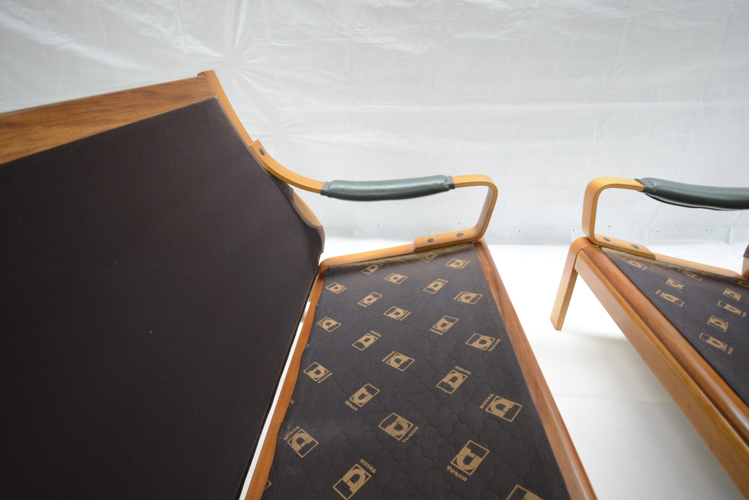 tessa-T6-lounge-suite-sofa-chairs-leather-vintage-parker-danish-era (20)