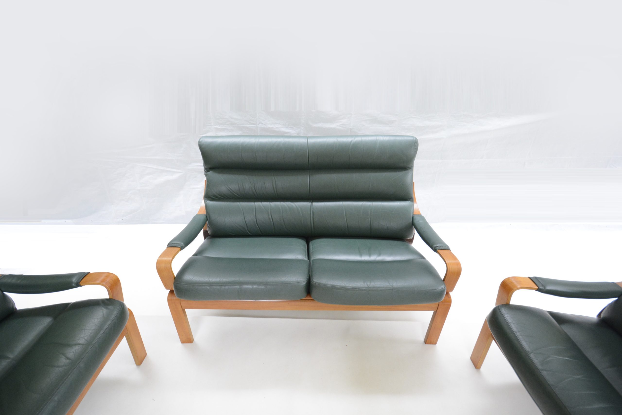 tessa-T6-lounge-suite-sofa-chairs-leather-vintage-parker-danish-era (7)
