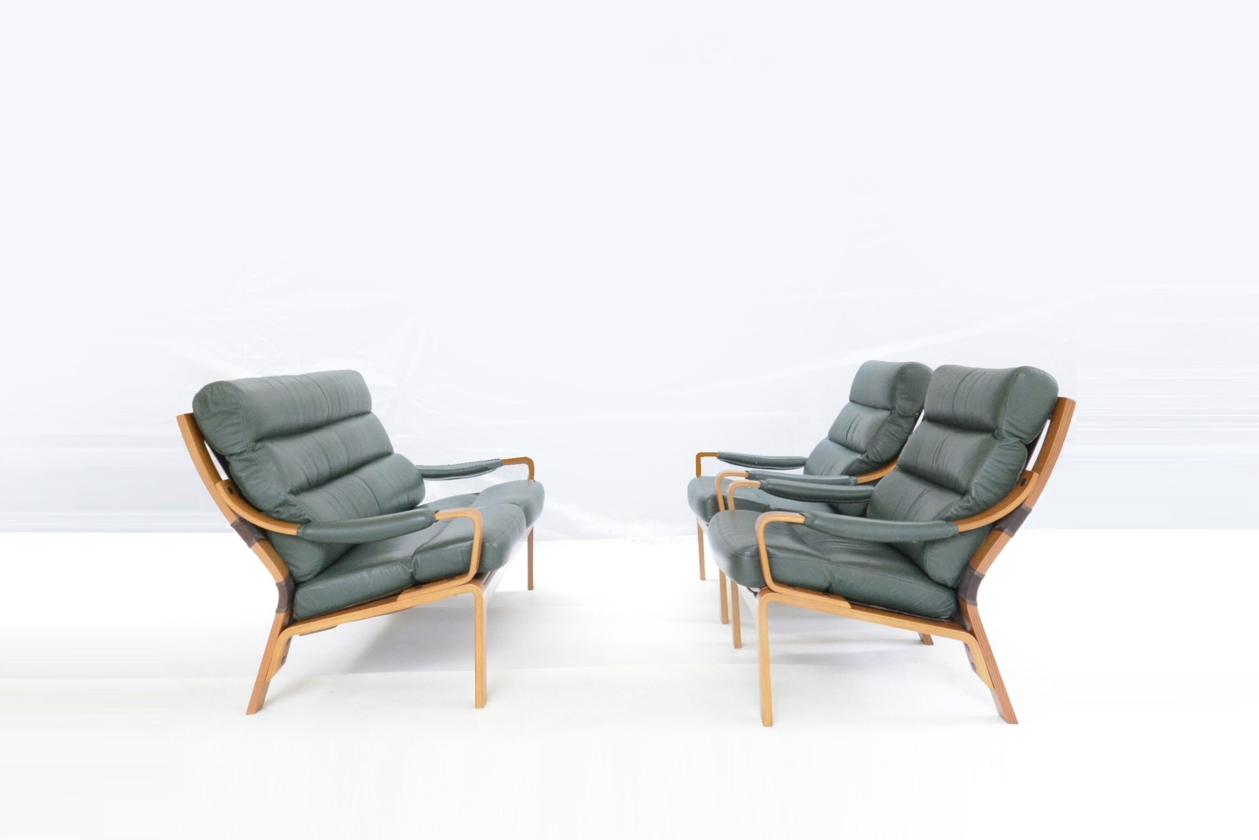tessa-T6-lounge-suite-sofa-chairs-leather-vintage-parker-danish-era (9)