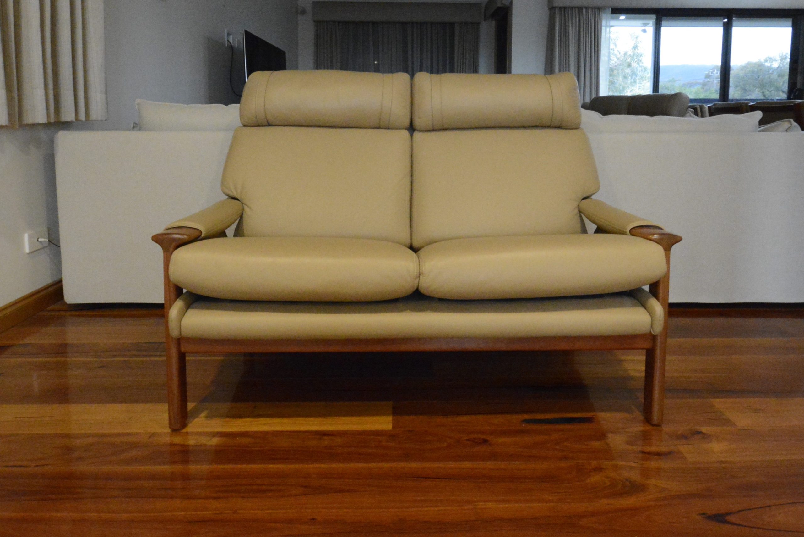 tessa-t21-vintage-australian-chairs-lounge-table-parker-danish-style (11)