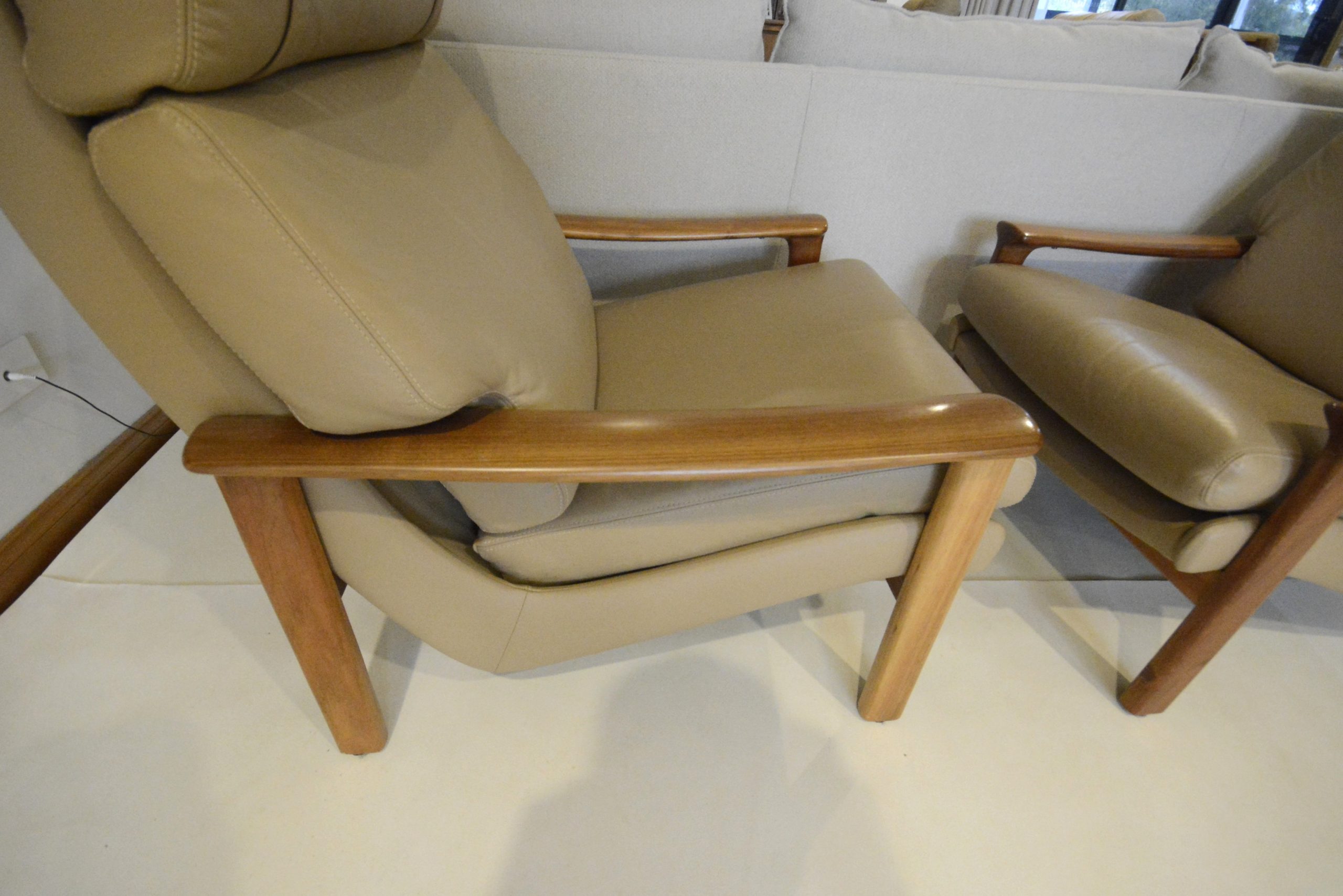 tessa-t21-vintage-australian-chairs-lounge-table-parker-danish-style (17)