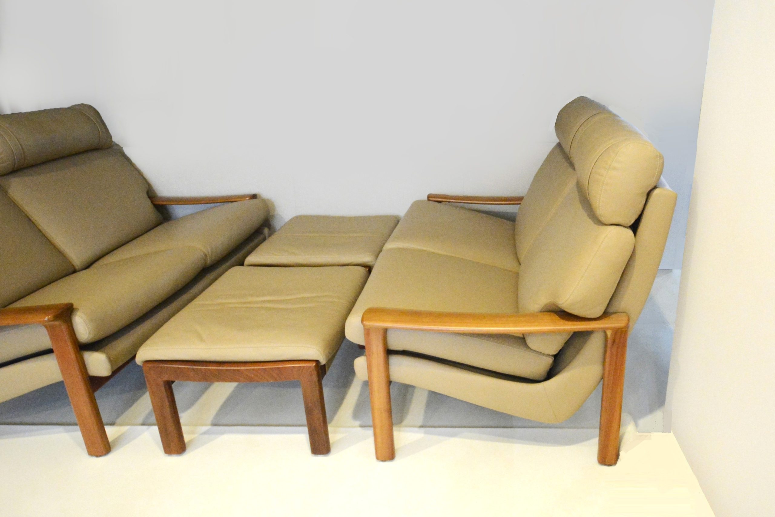 tessa-t21-vintage-australian-chairs-lounge-table-parker-danish-style (3)