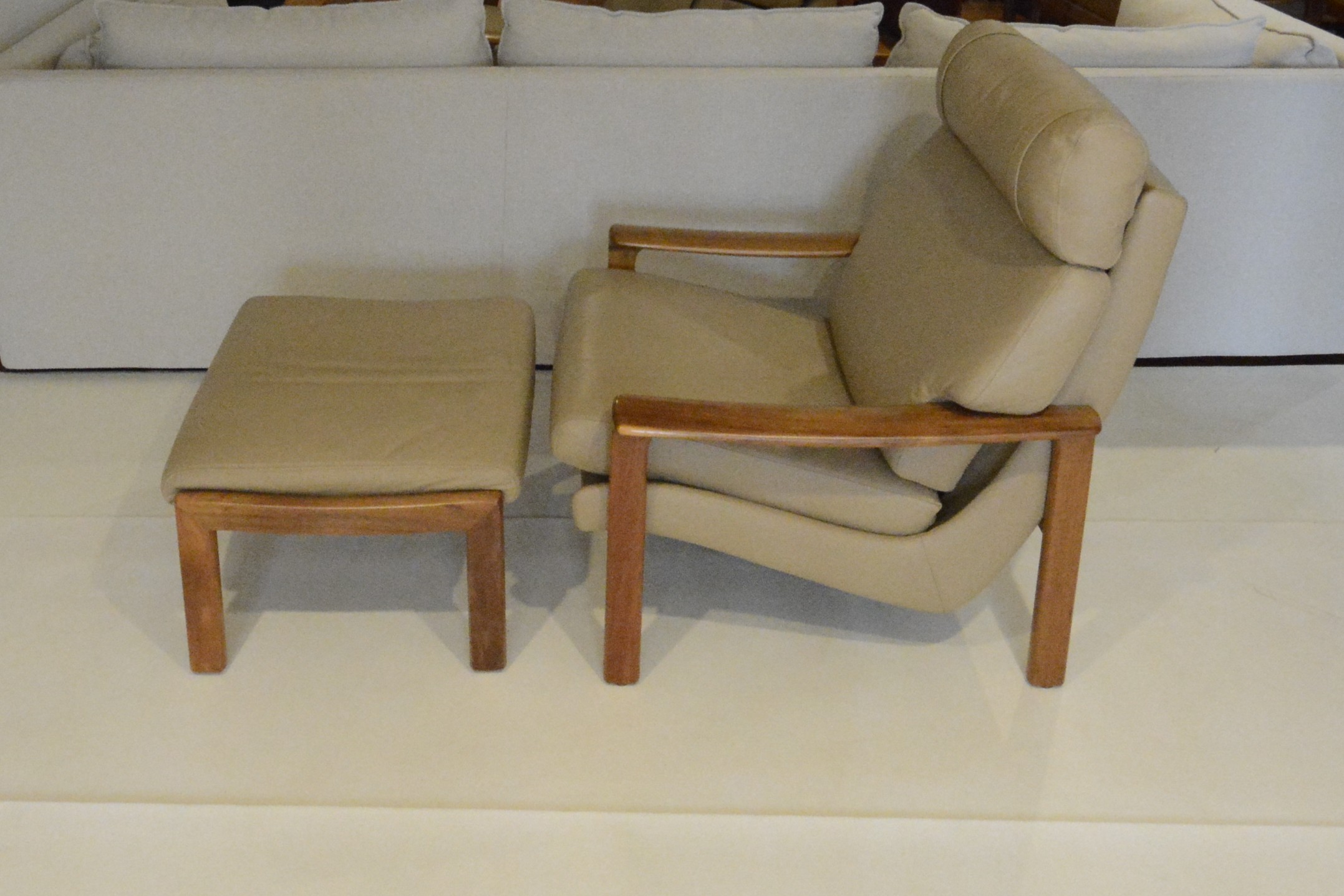 tessa-t21-vintage-australian-chairs-lounge-table-parker-danish-style (33)