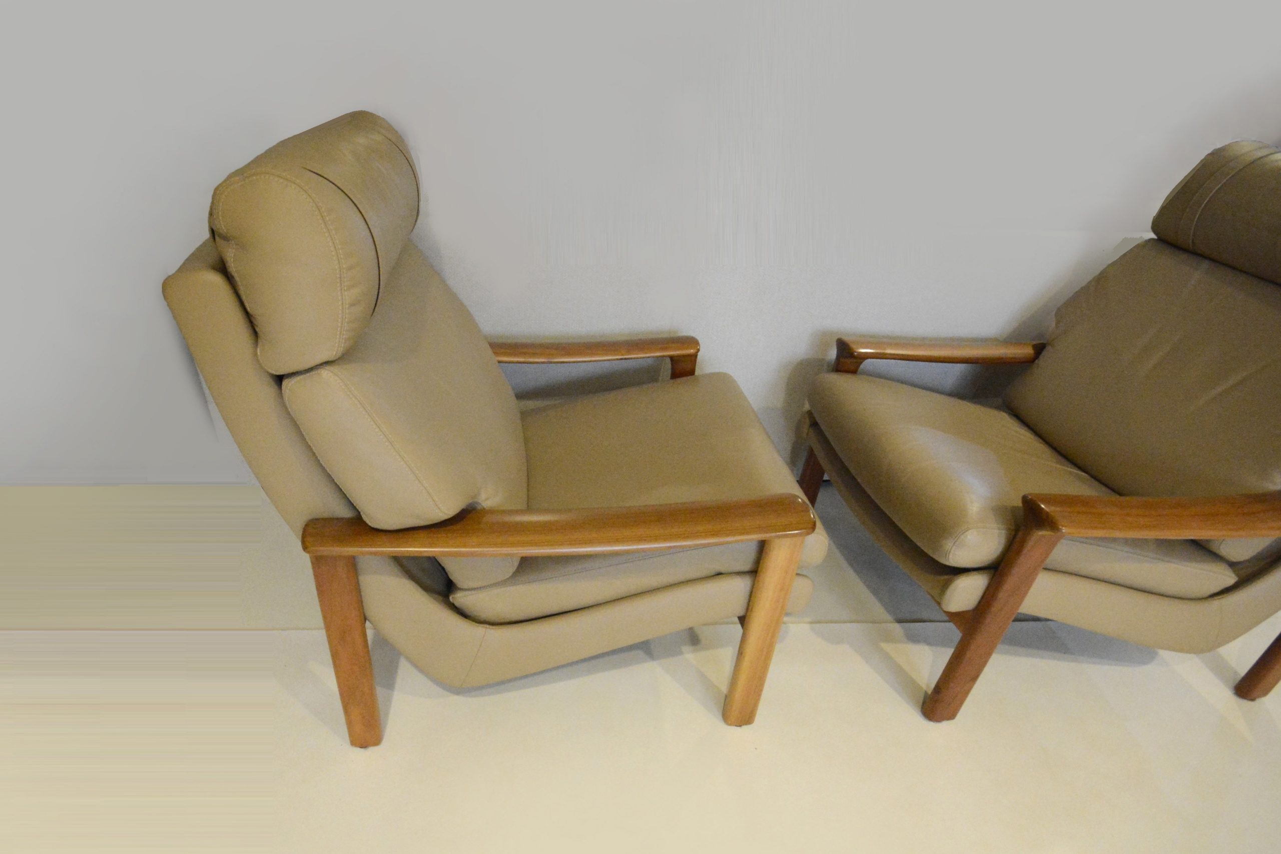 tessa-t21-vintage-australian-chairs-lounge-table-parker-danish-style (7)