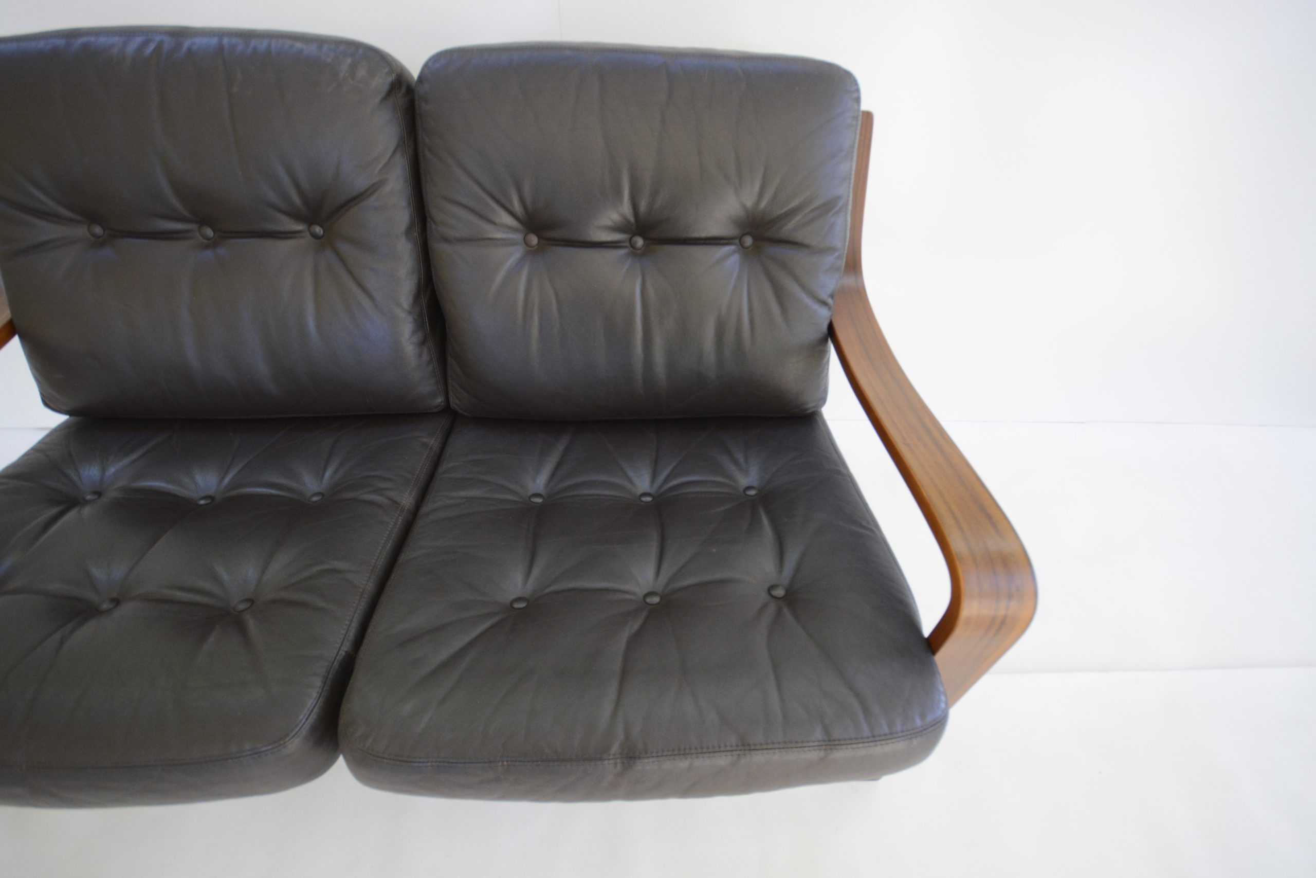 tessa-t9-vintage-leather-lounge-suite-danish-era (10)