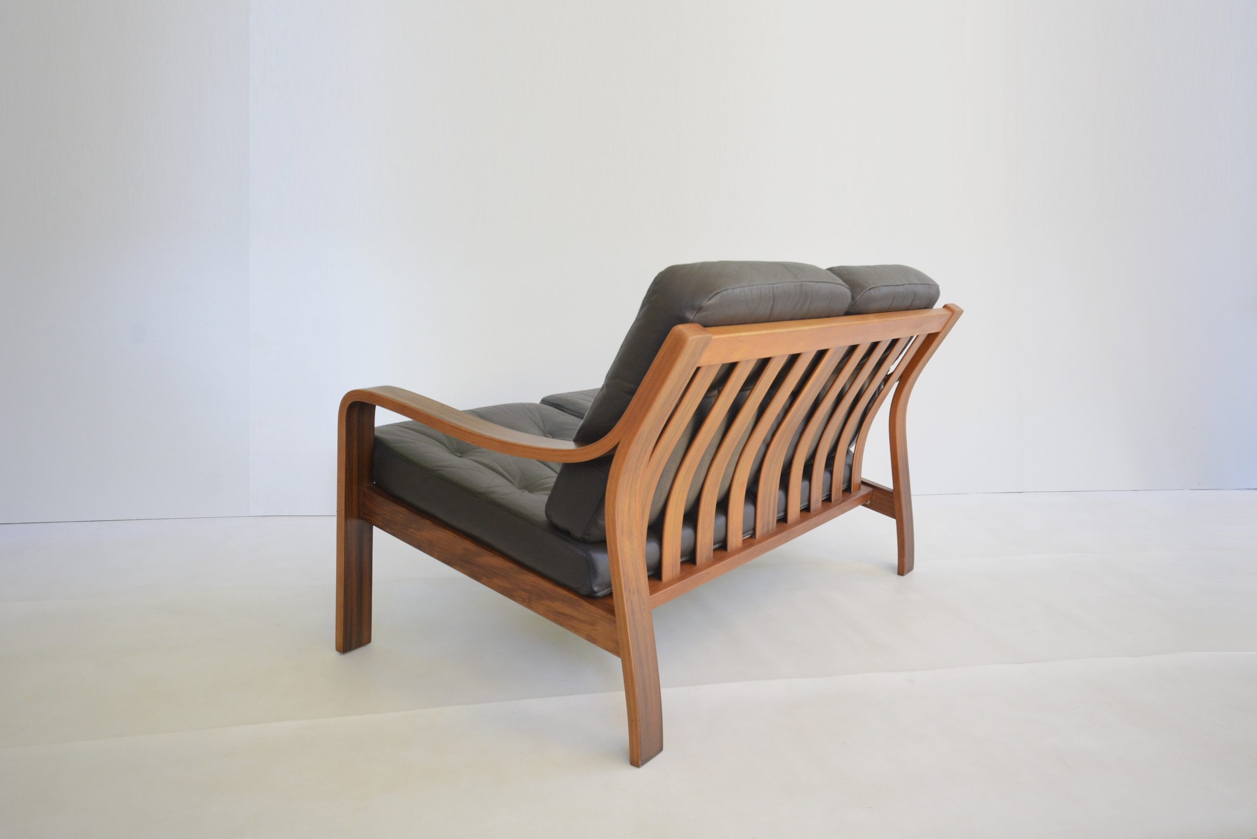 tessa-t9-vintage-leather-lounge-suite-danish-era (13)