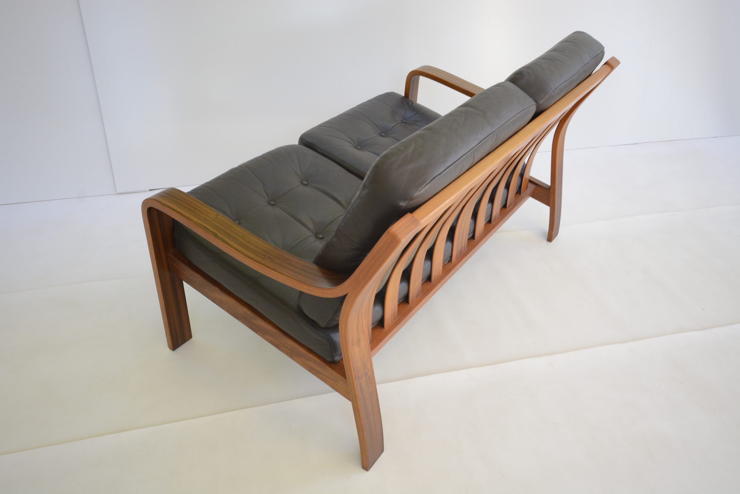 tessa-t9-vintage-leather-lounge-suite-danish-era (14)